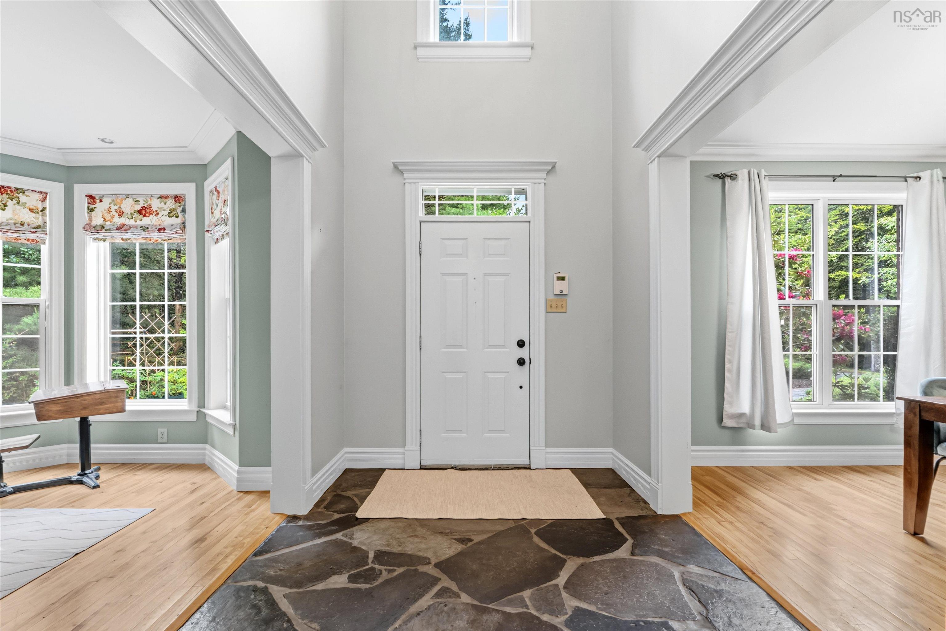 $1,295,000.00: 105 Lakeshore Drive, Hammonds Plains