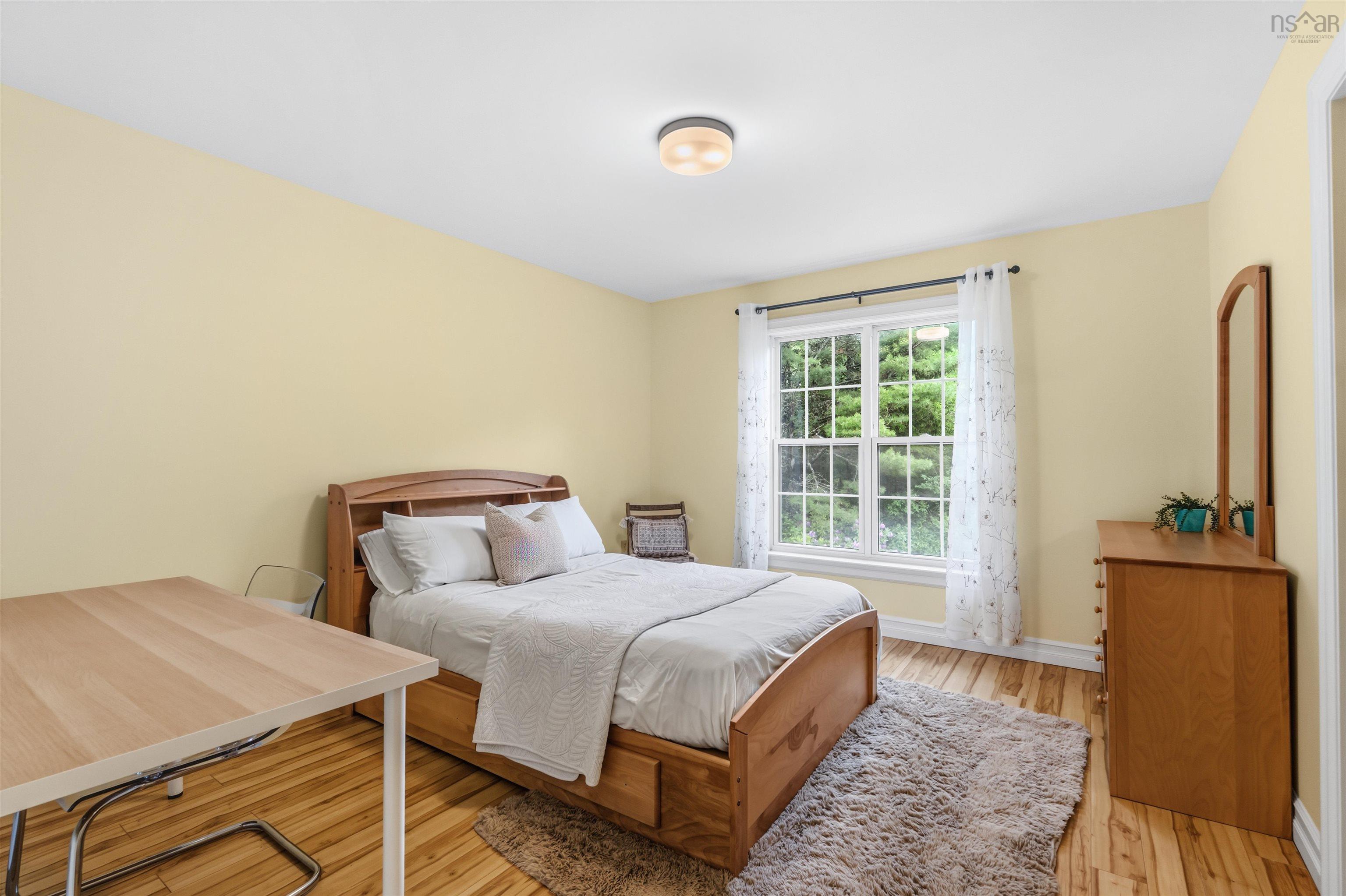 $1,295,000.00: 105 Lakeshore Drive, Hammonds Plains