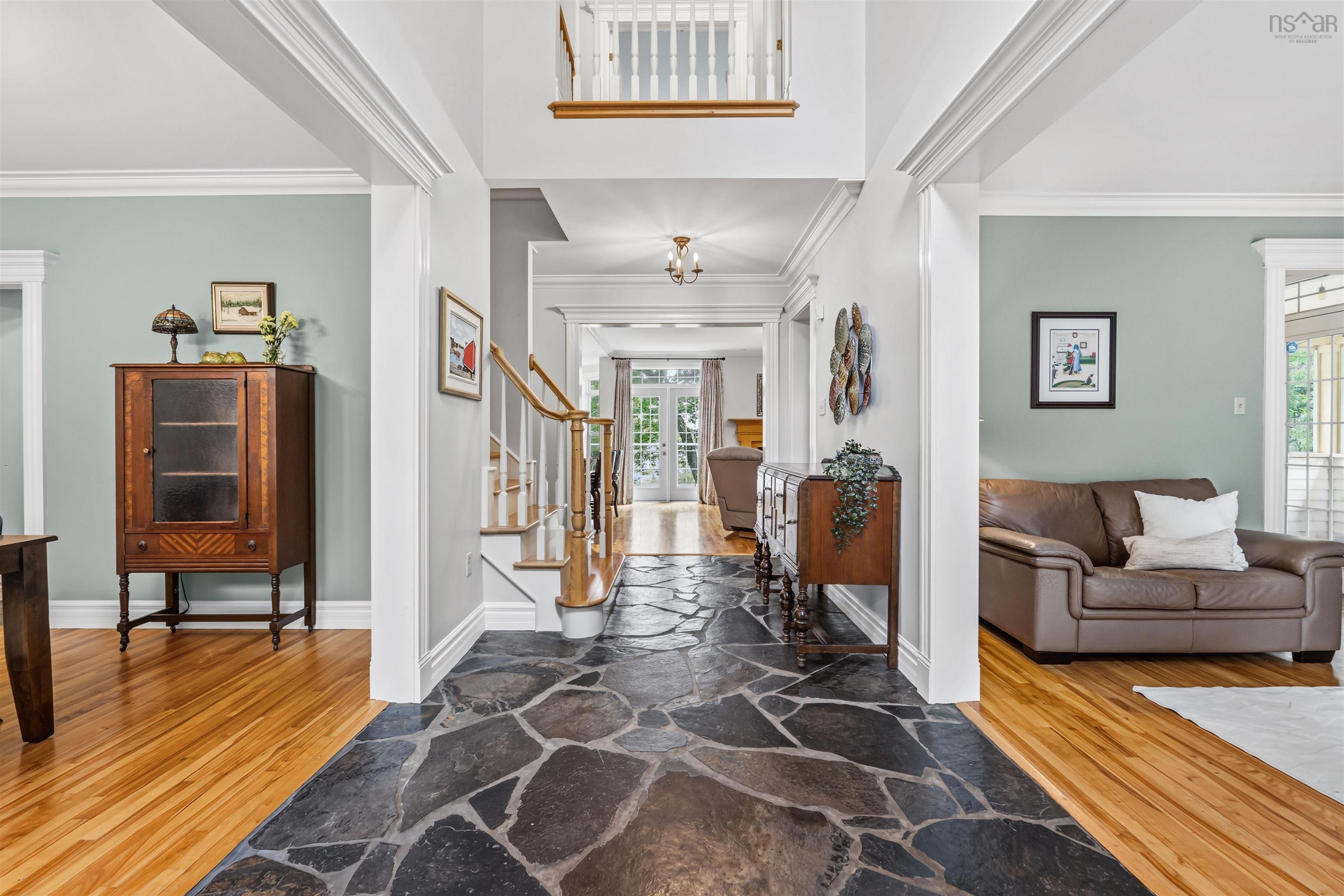 $1,295,000.00: 105 Lakeshore Drive, Hammonds Plains