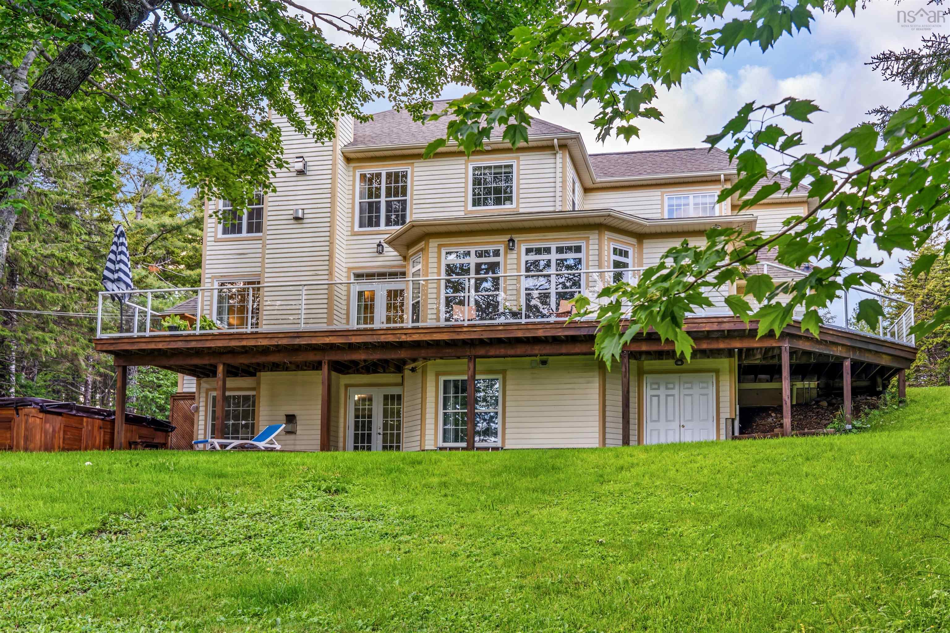 $1,295,000.00: 105 Lakeshore Drive, Hammonds Plains