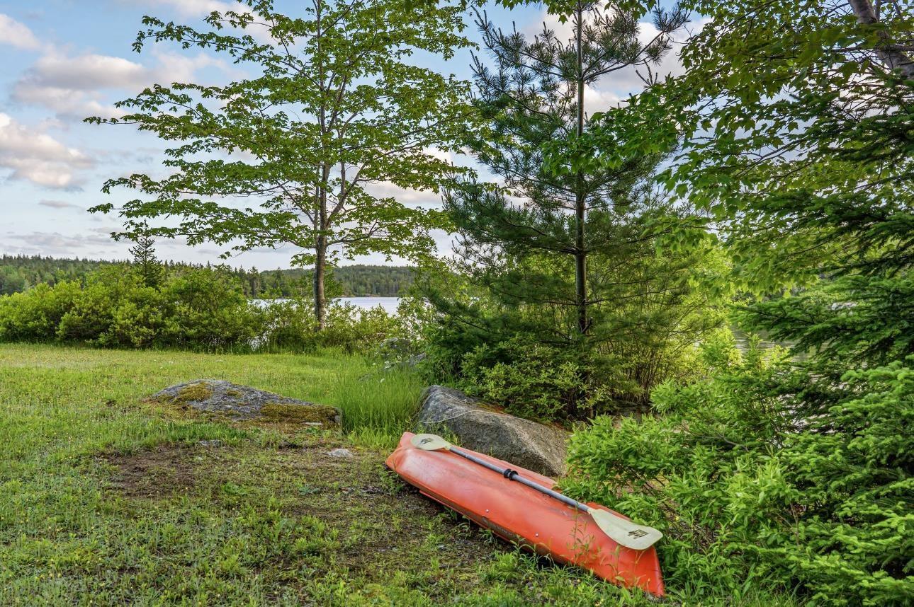 $1,295,000.00: 105 Lakeshore Drive, Hammonds Plains