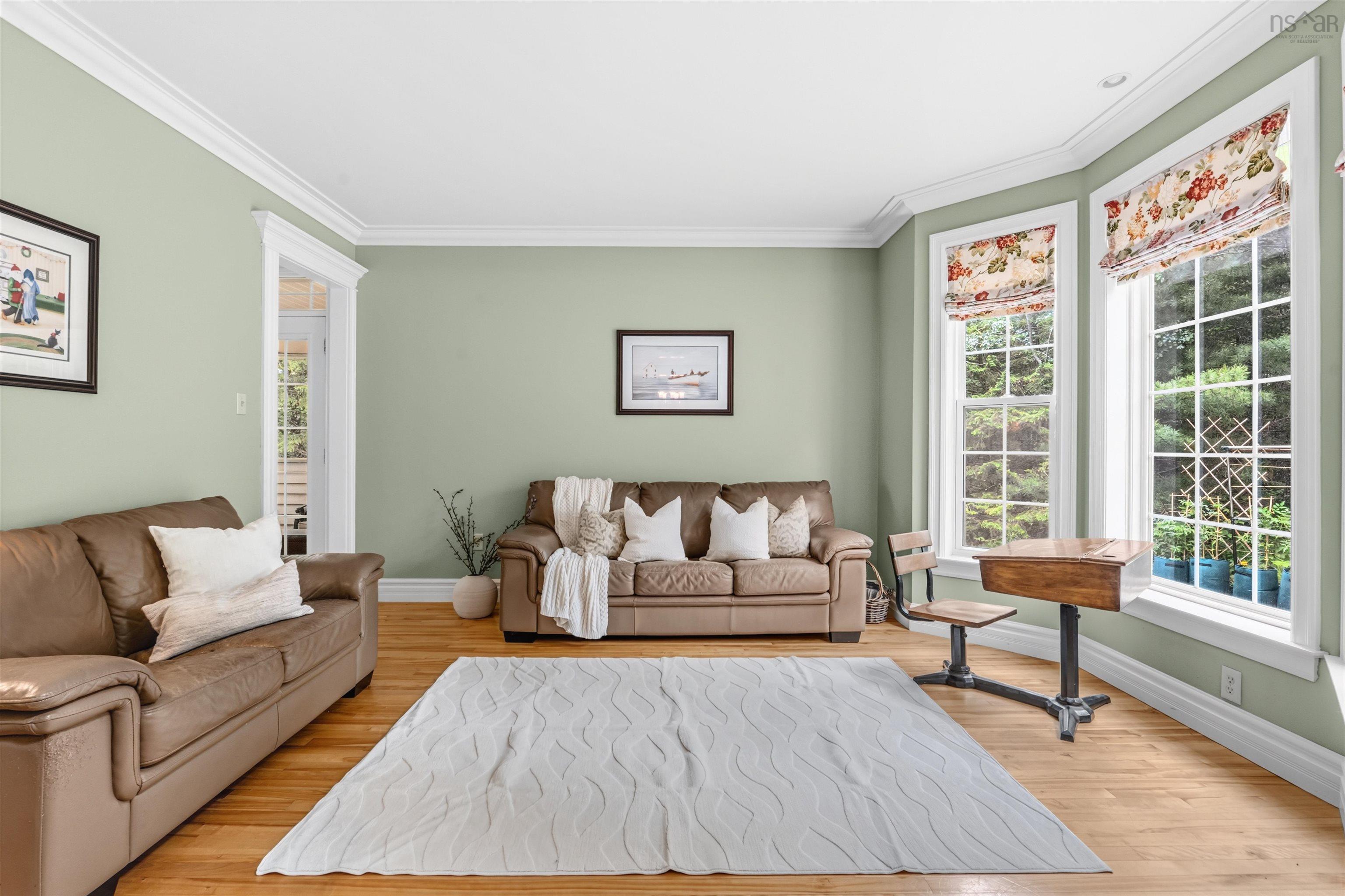 $1,295,000.00: 105 Lakeshore Drive, Hammonds Plains