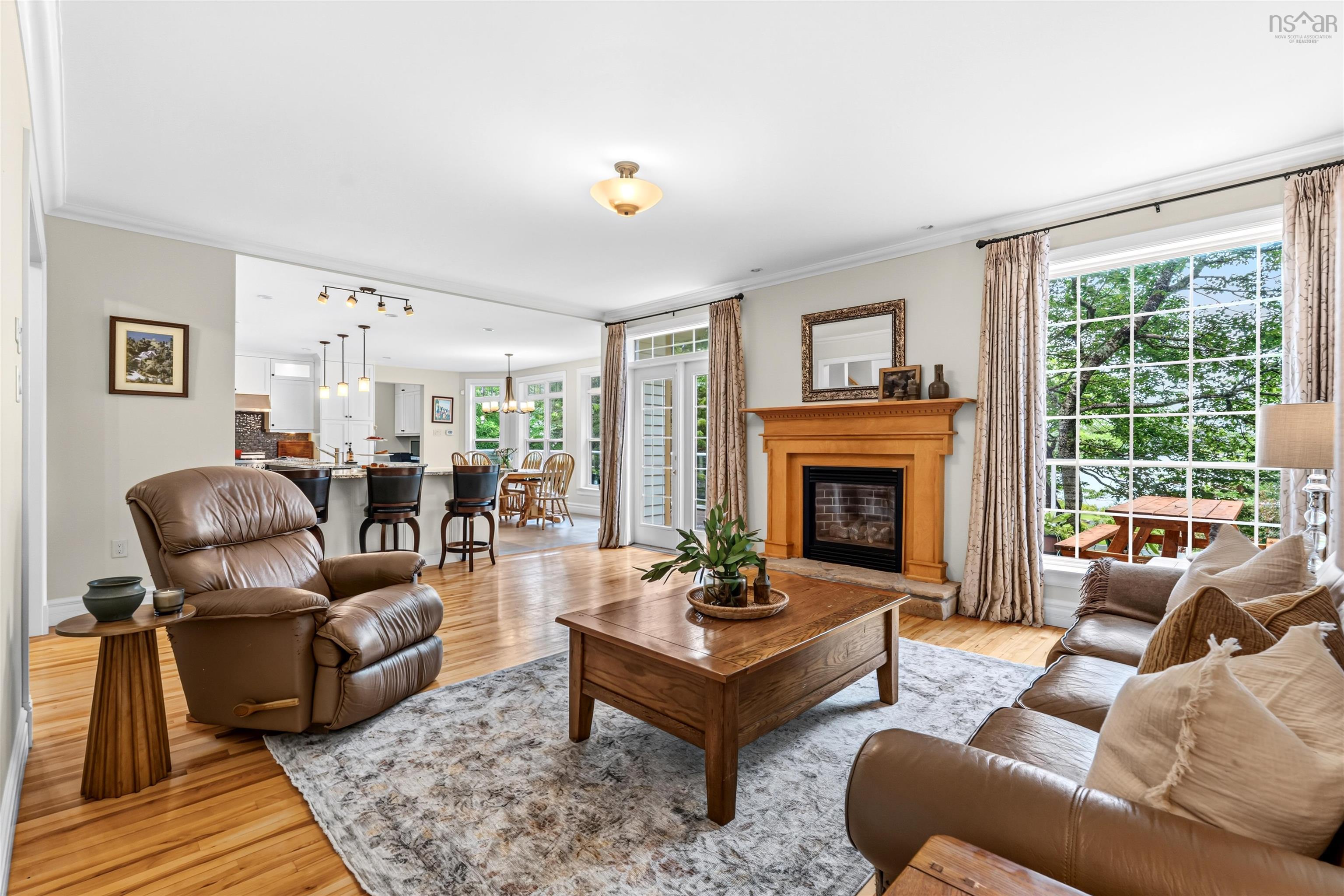 $1,295,000.00: 105 Lakeshore Drive, Hammonds Plains