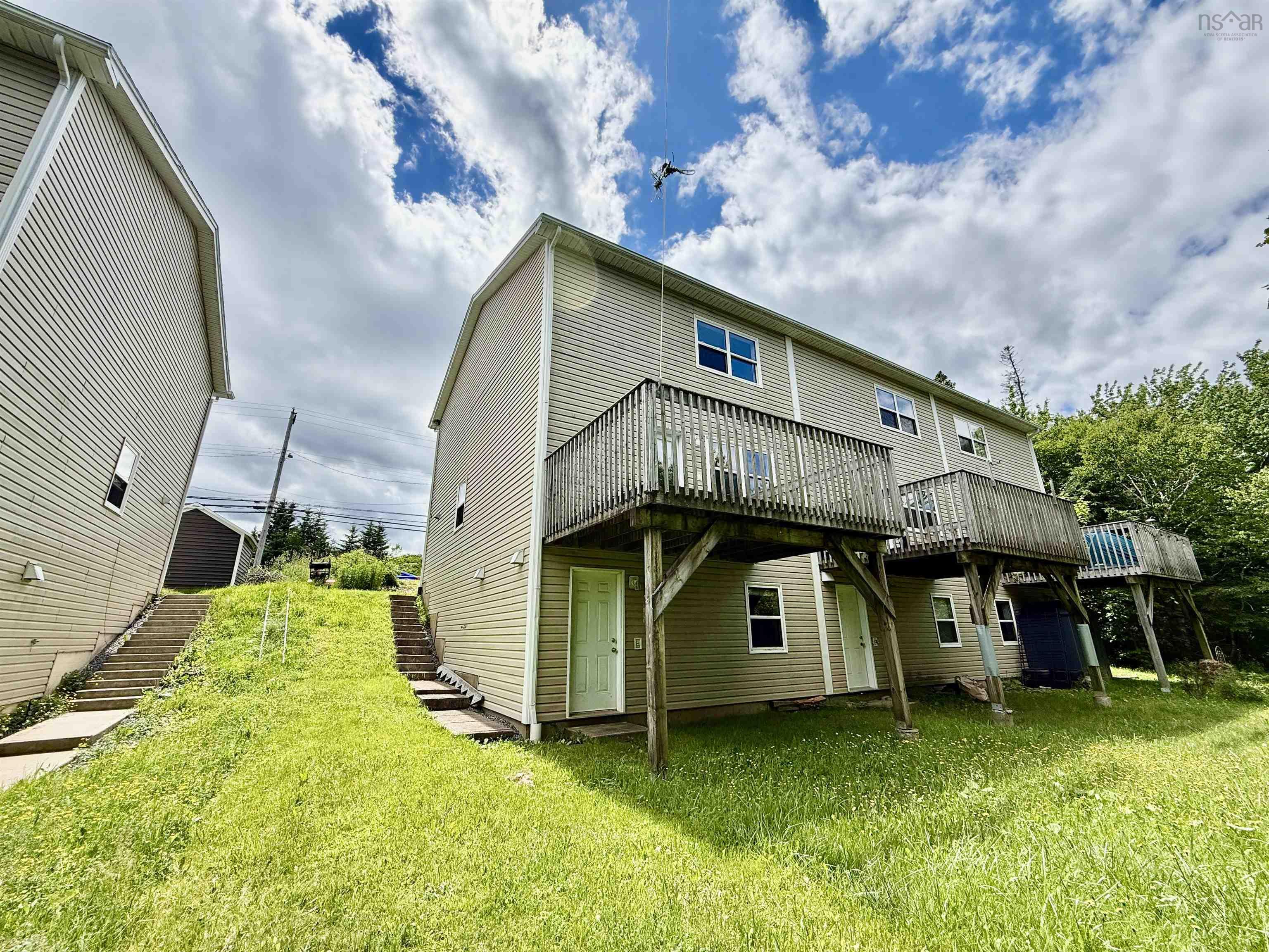 $439,900.00: 711 Pleasant Street, Dartmouth