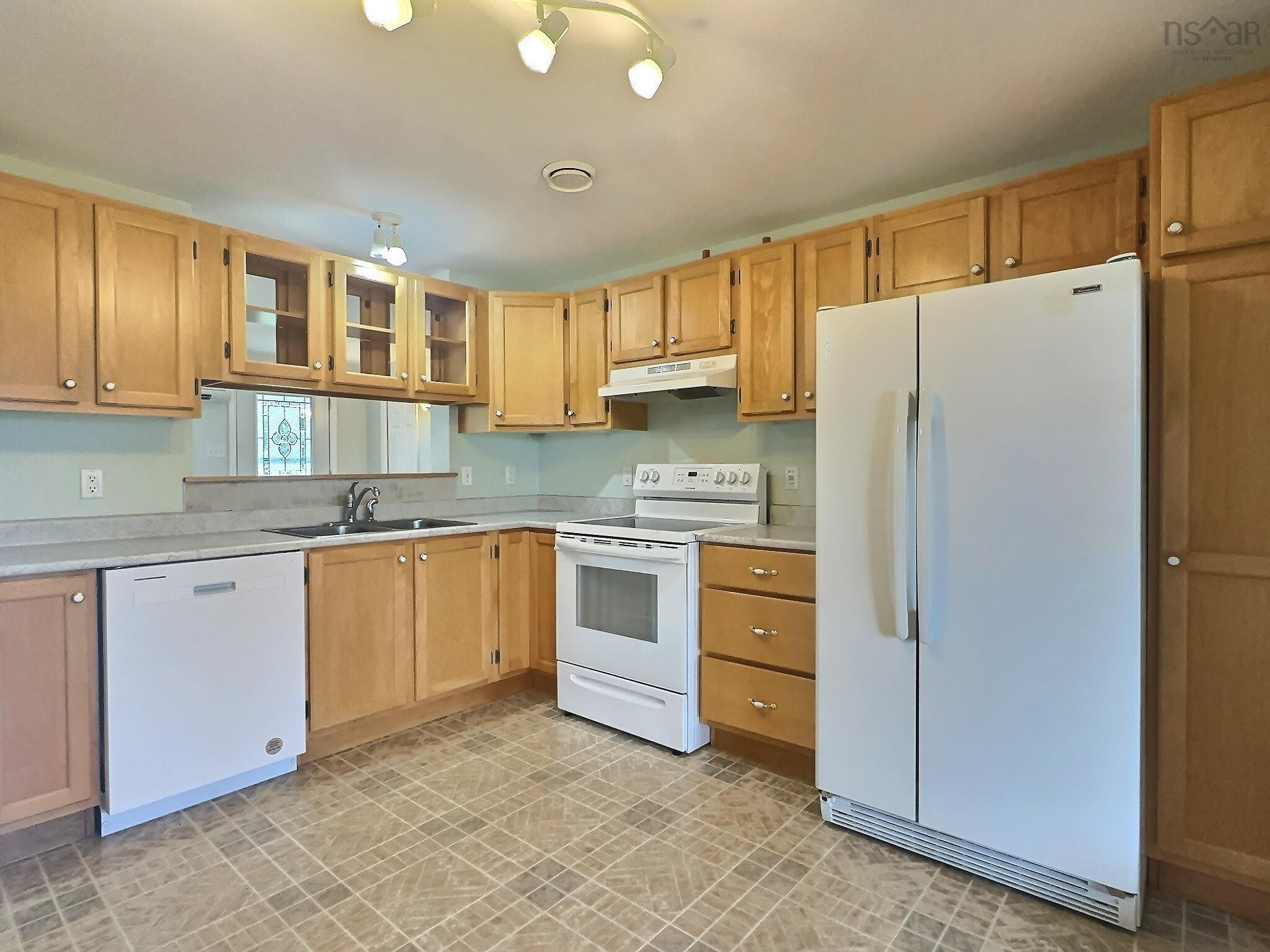 $324,500.00: 10216 209 Highway, Diligent River