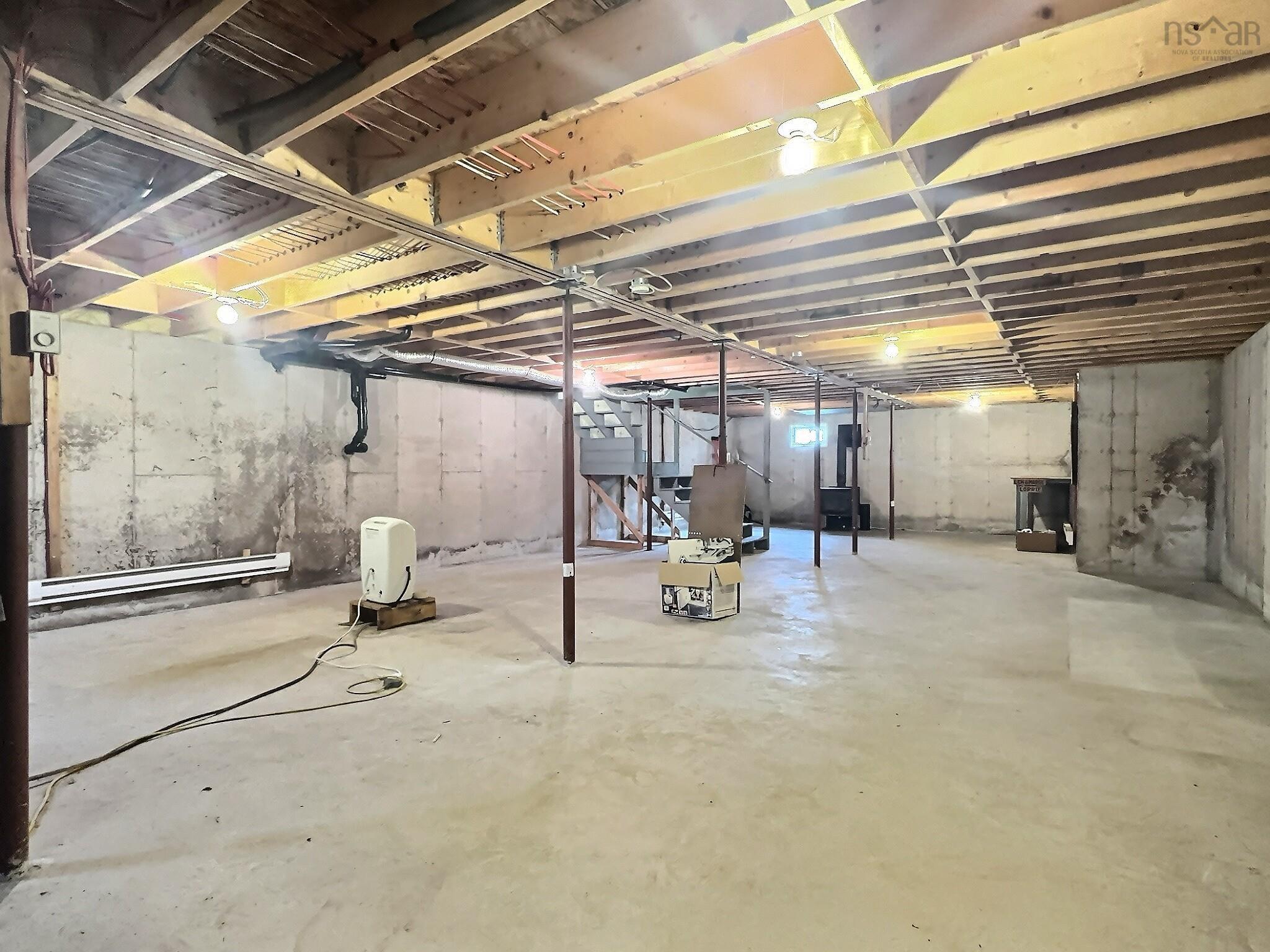 $324,500.00: 10216 209 Highway, Diligent River