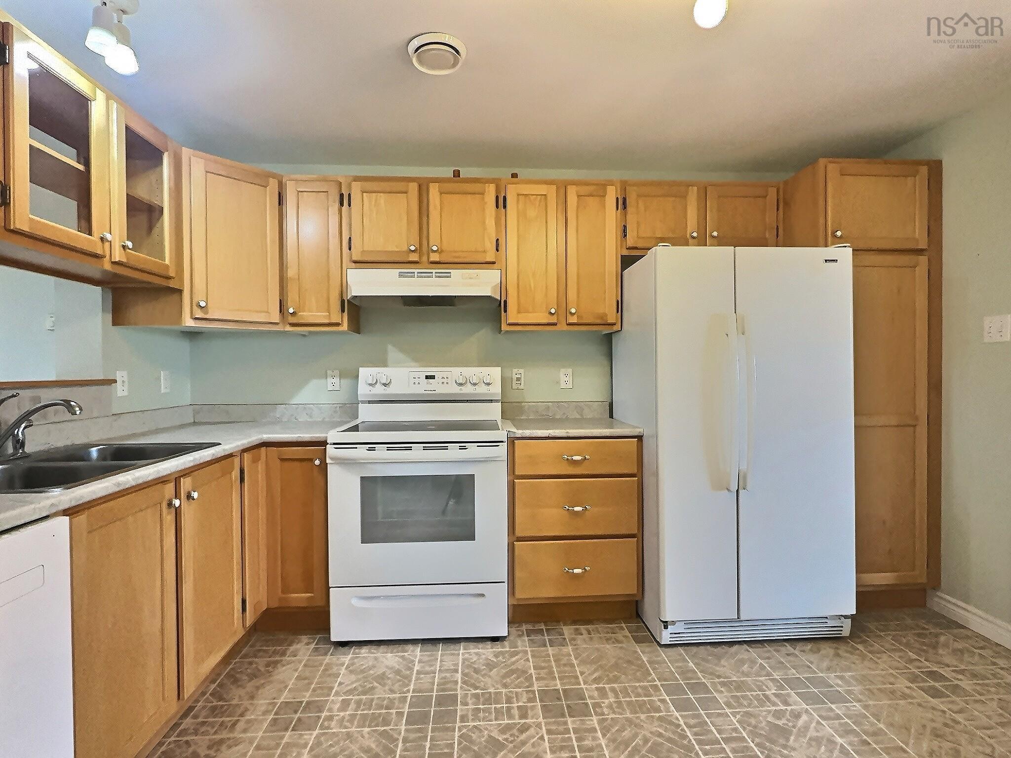 $324,500.00: 10216 209 Highway, Diligent River