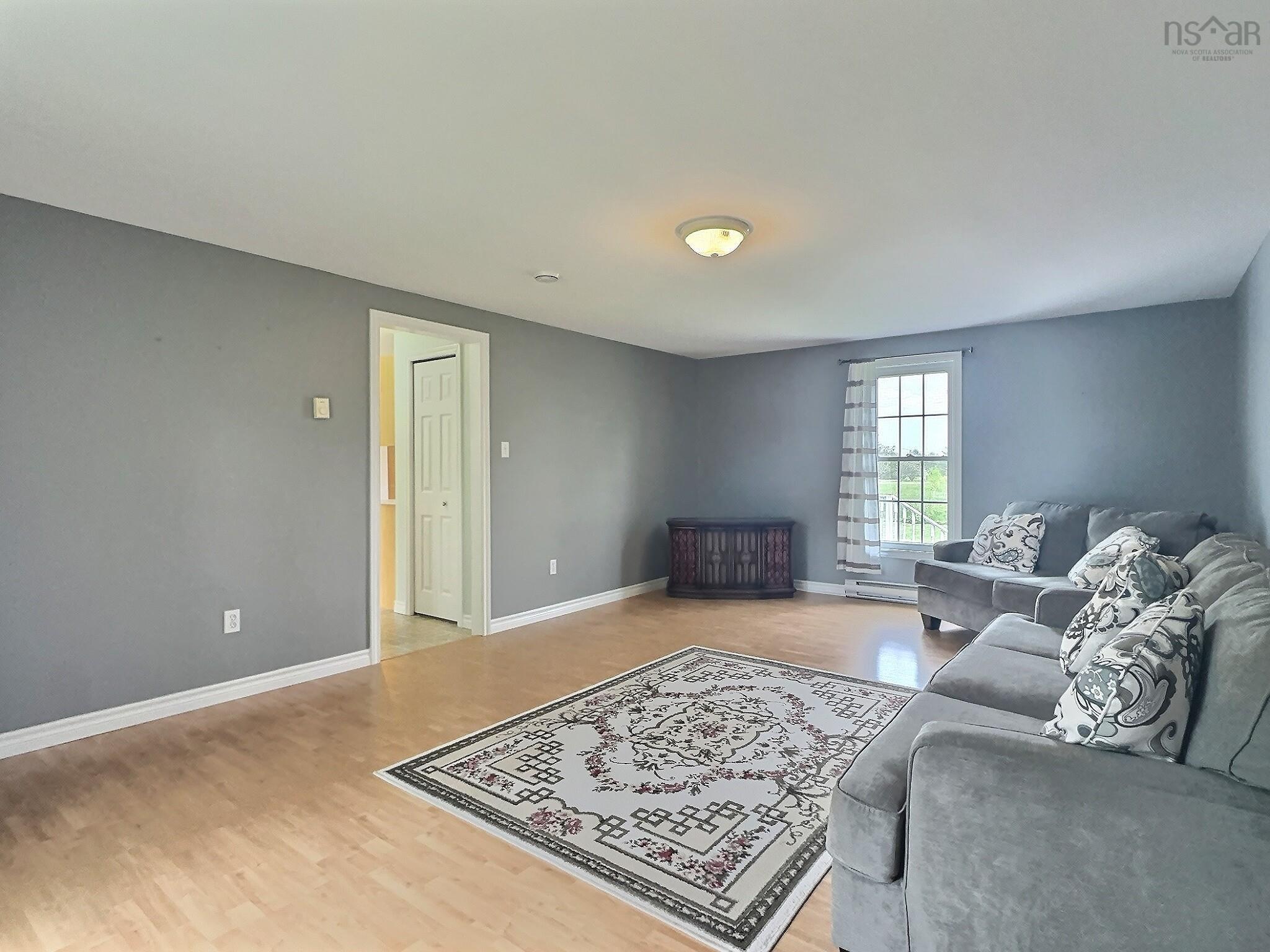 $324,500.00: 10216 209 Highway, Diligent River