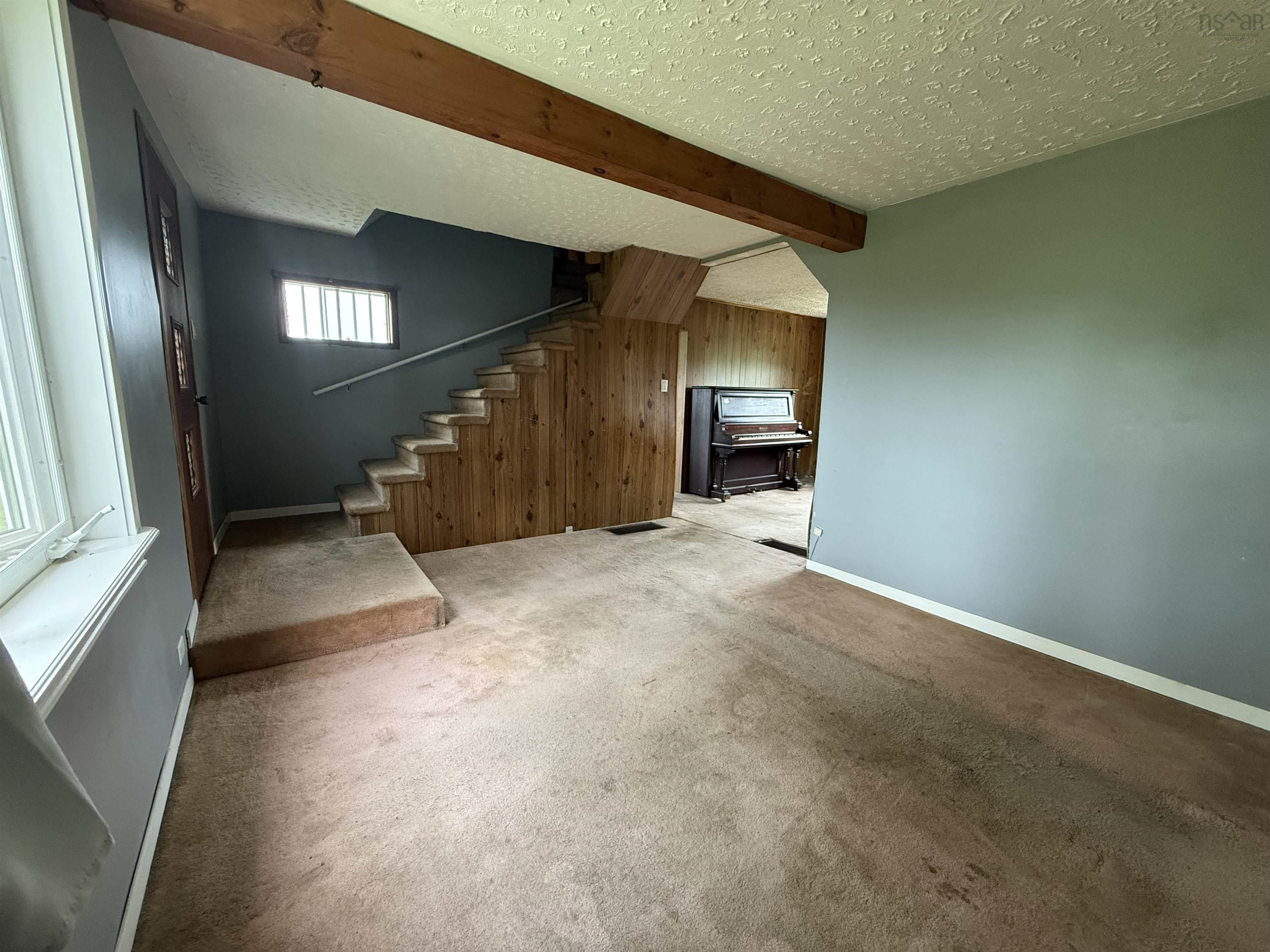 $149,900.00: 7999 Highway 14, Hardwood Lands