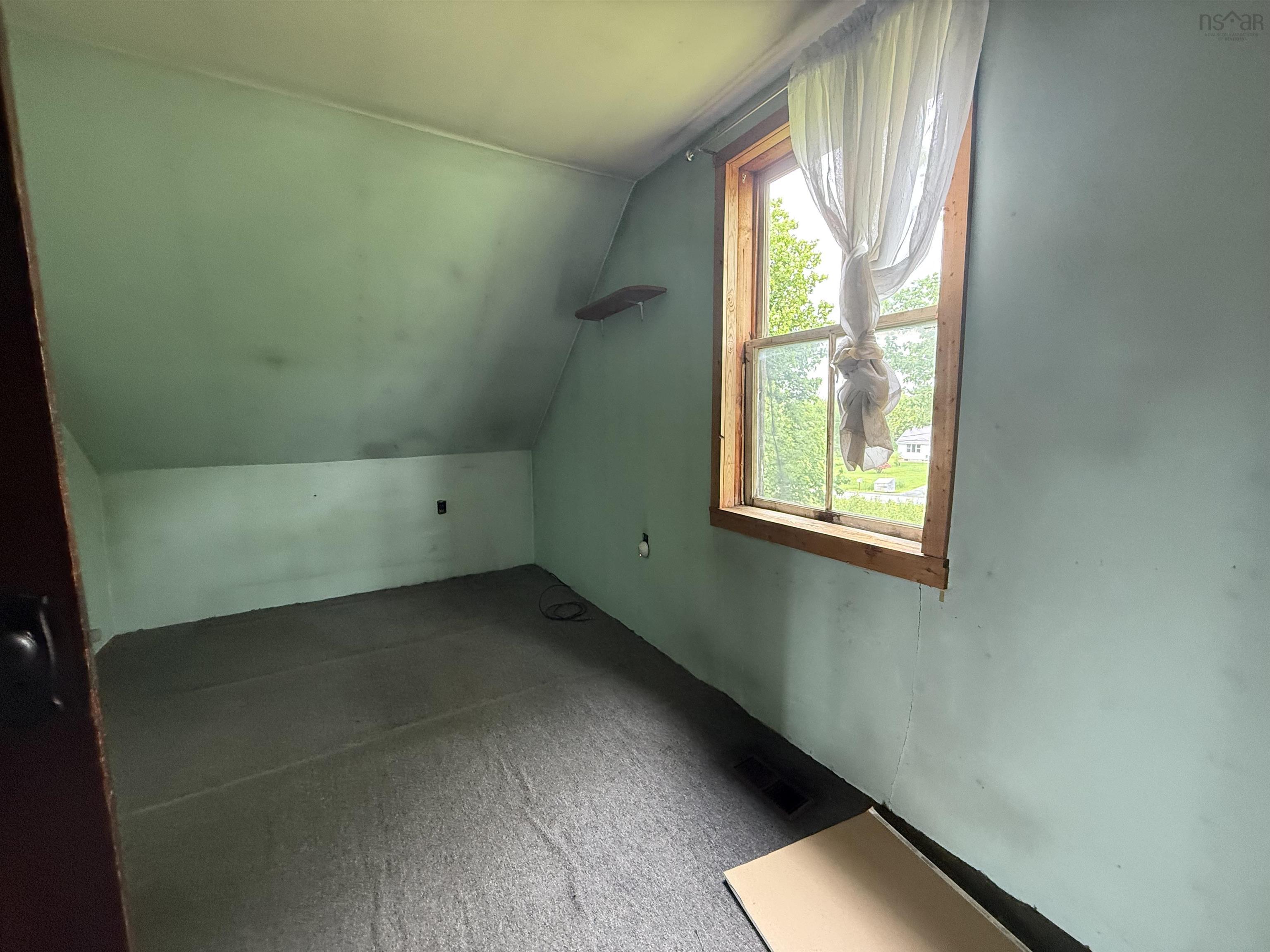 $149,900.00: 7999 Highway 14, Hardwood Lands