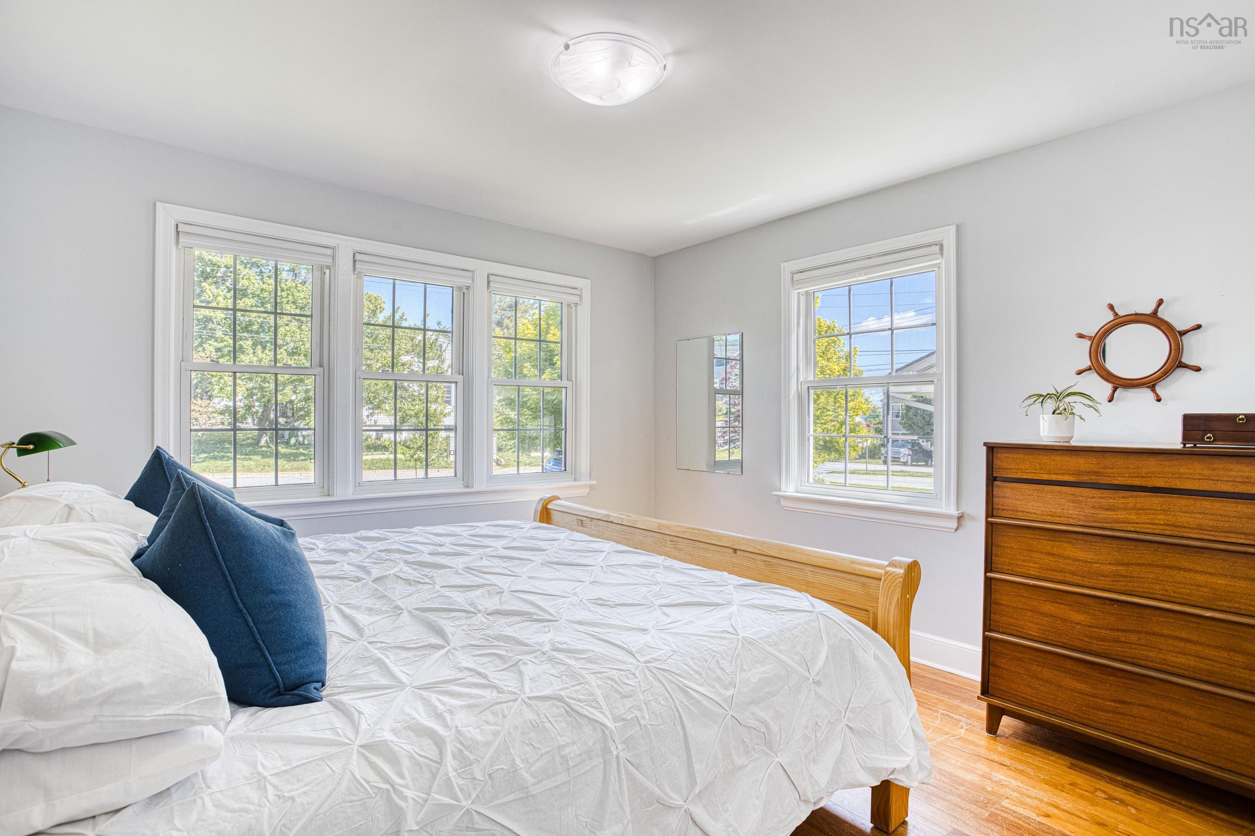 $759,900.00: 4 Piers Avenue, Halifax