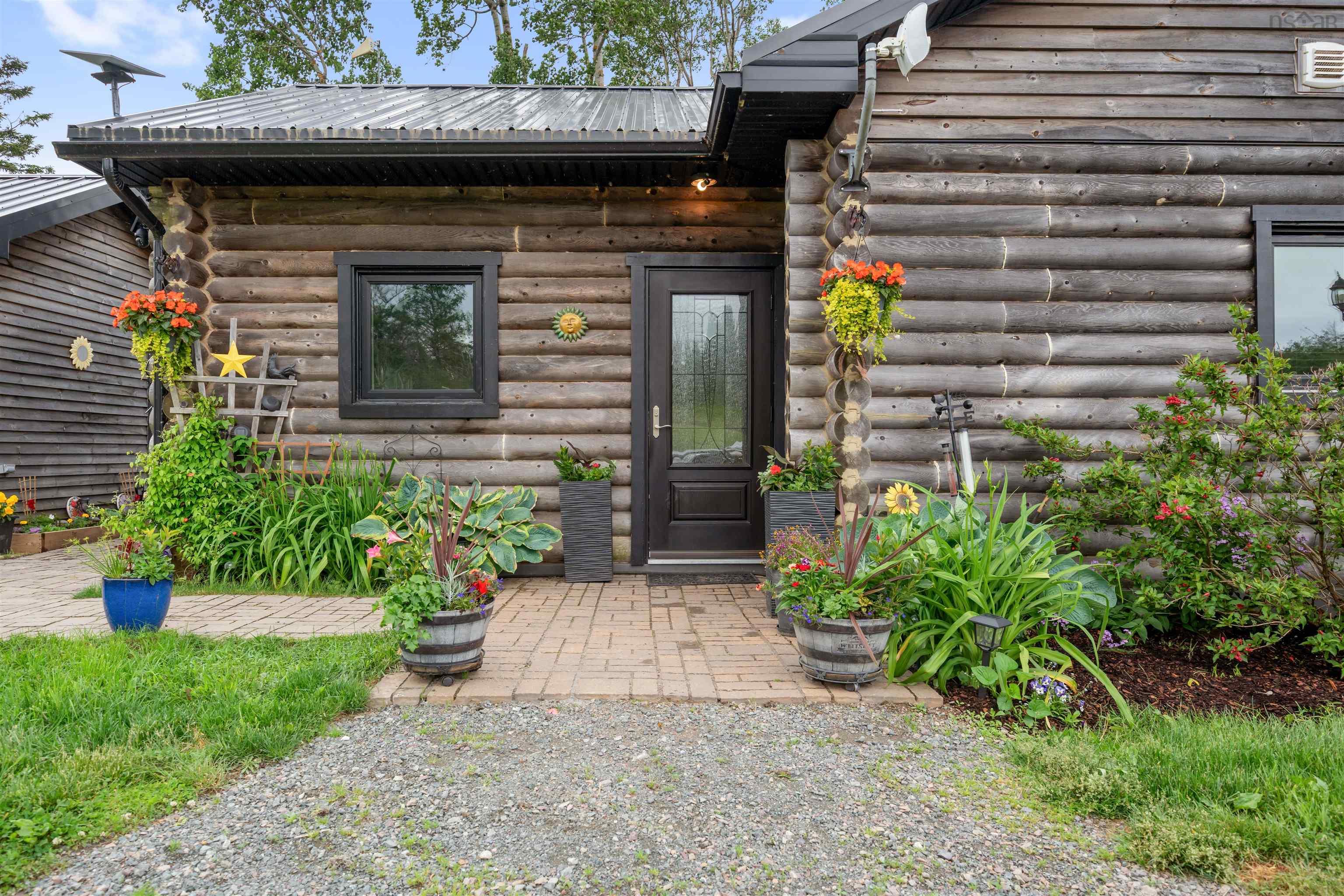 $525,000.00: 4 Garden of Eden Church Loop, Garden Of Eden