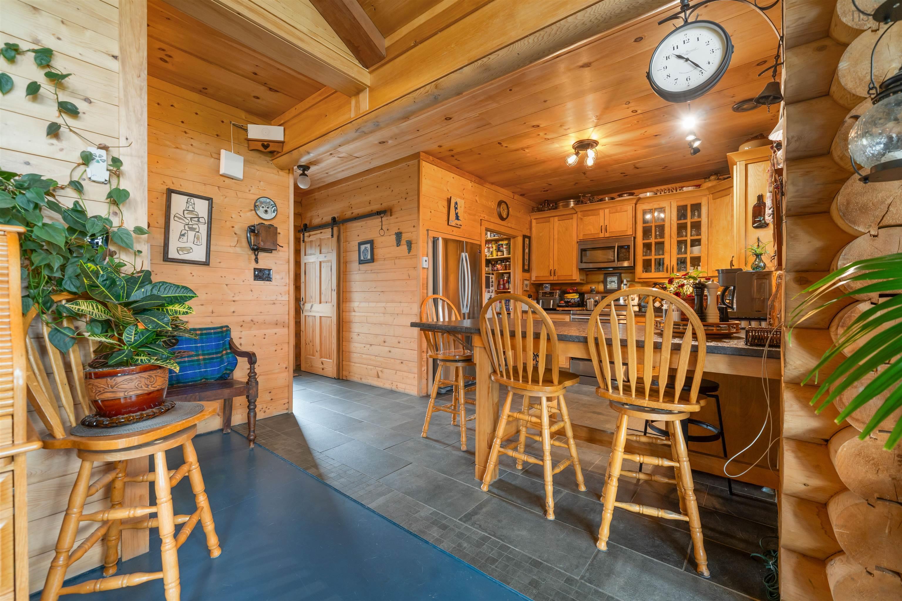 $525,000.00: 4 Garden of Eden Church Loop, Garden Of Eden