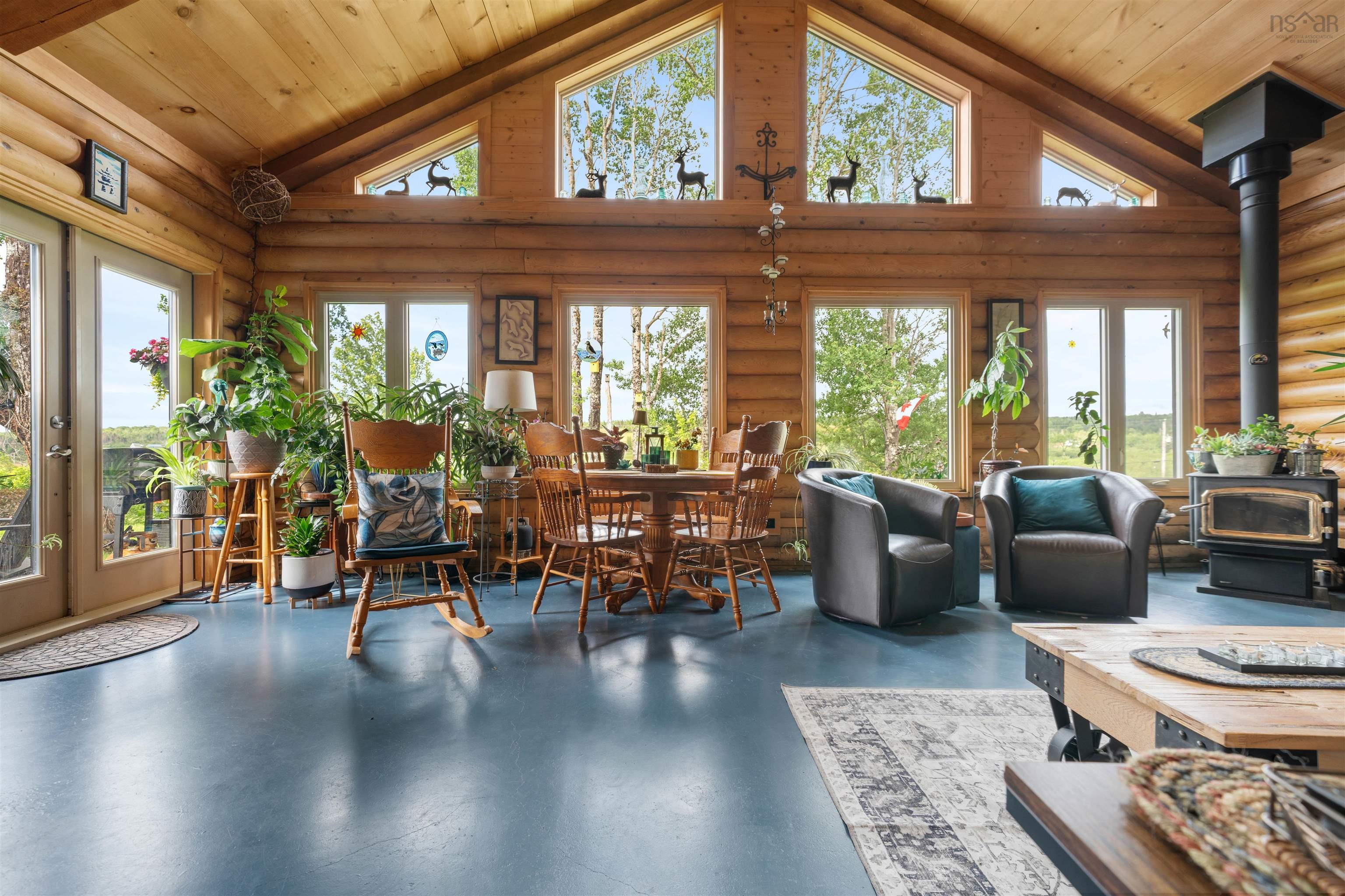 $525,000.00: 4 Garden of Eden Church Loop, Garden Of Eden