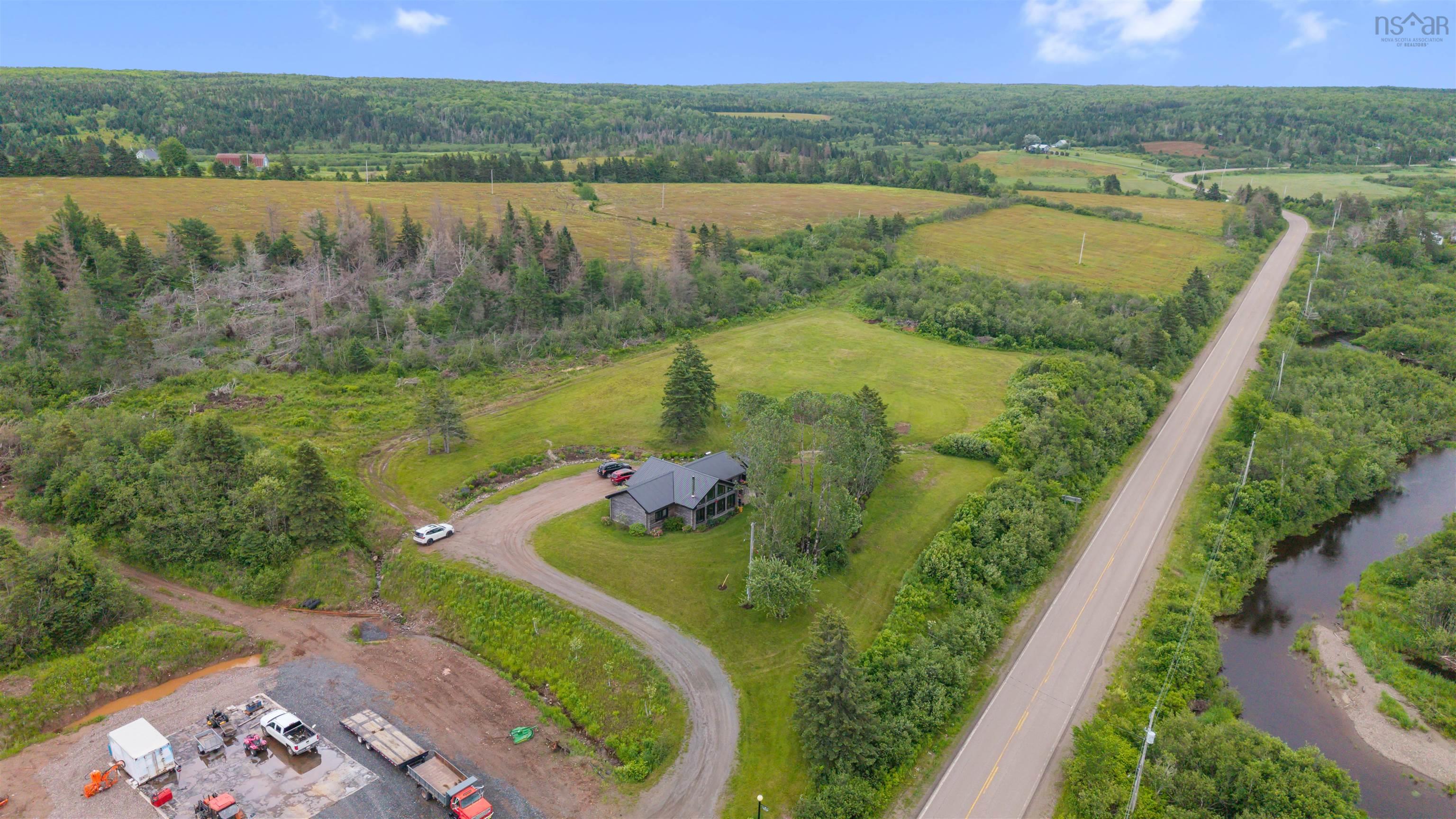 $525,000.00: 4 Garden of Eden Church Loop, Garden Of Eden