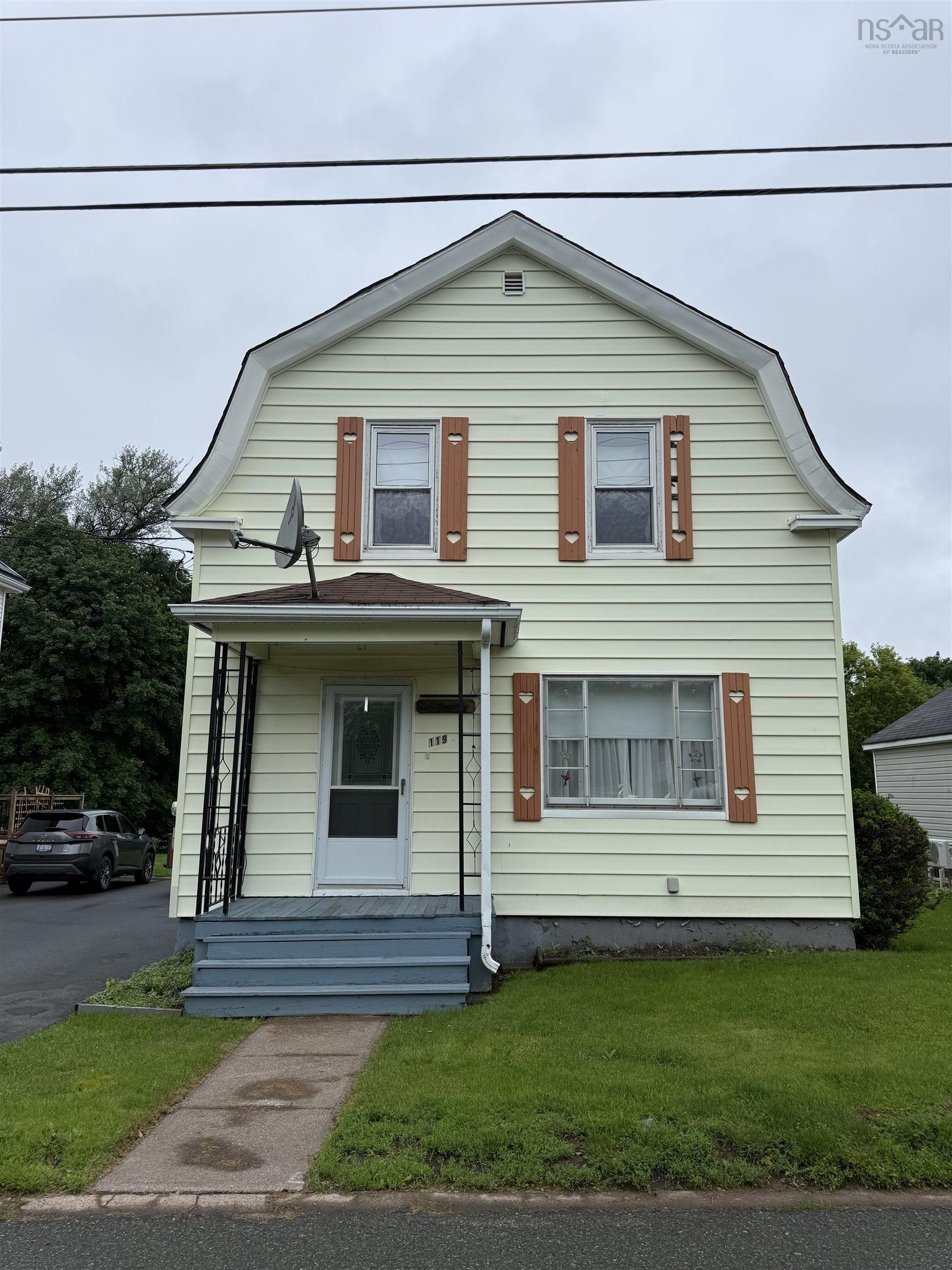 $289,900.00: 119 River Street, Stellarton