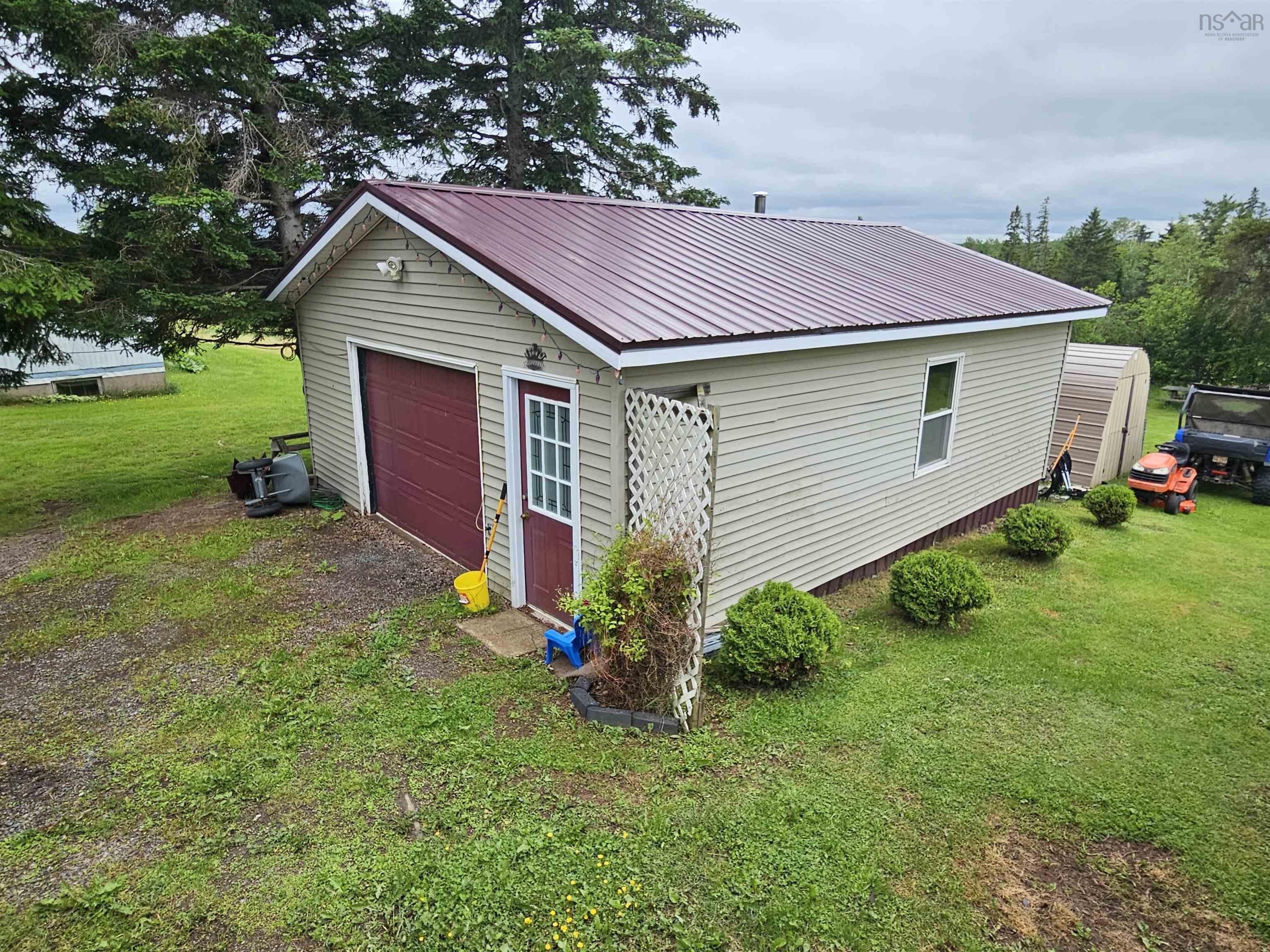 $279,900.00: 3001 368 Highway, Fountain Road