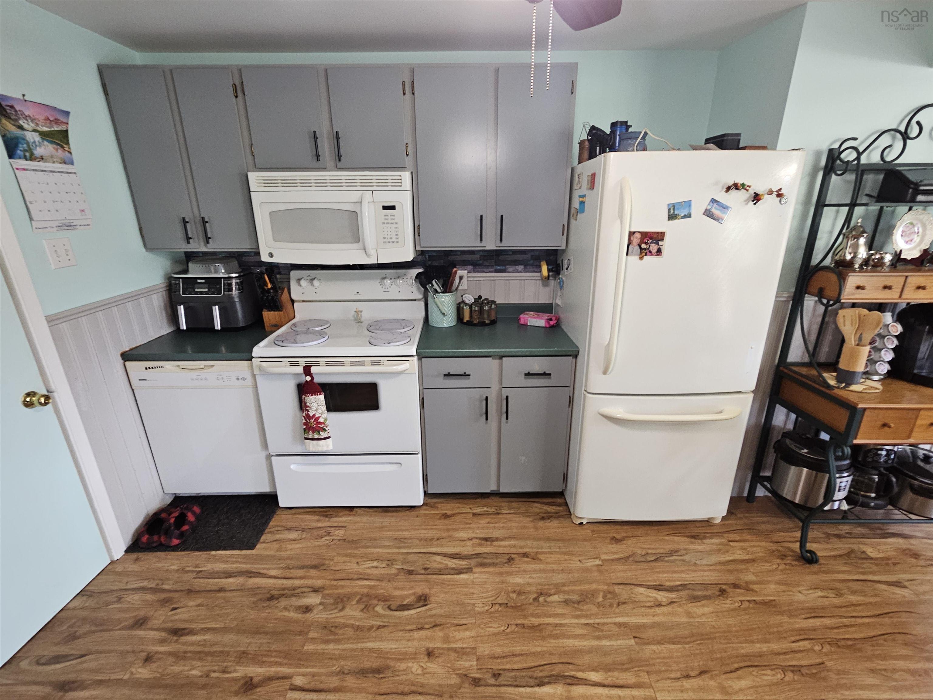 $279,900.00: 3001 368 Highway, Fountain Road