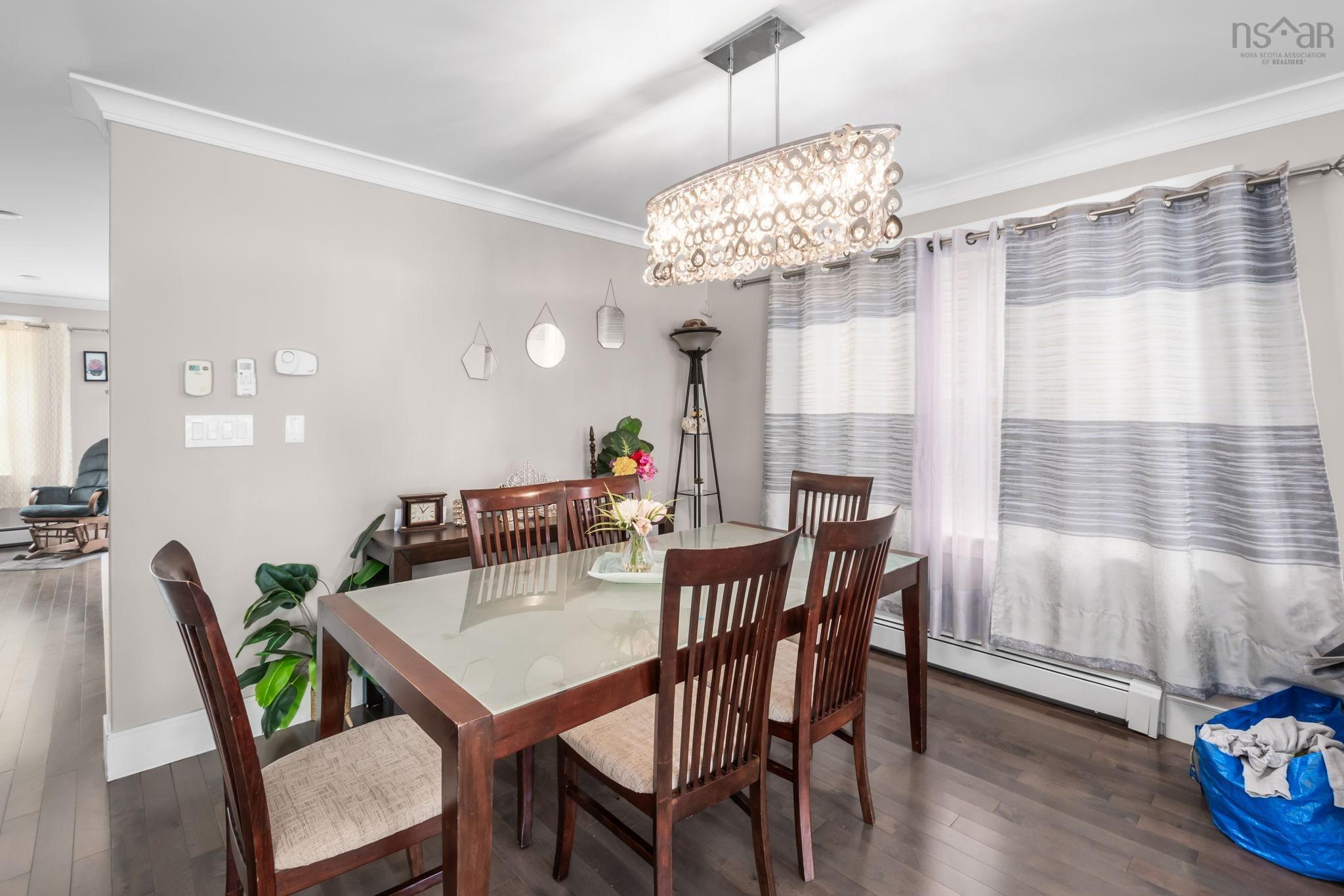 $839,990.00: 15 Lowther Lane, Bedford