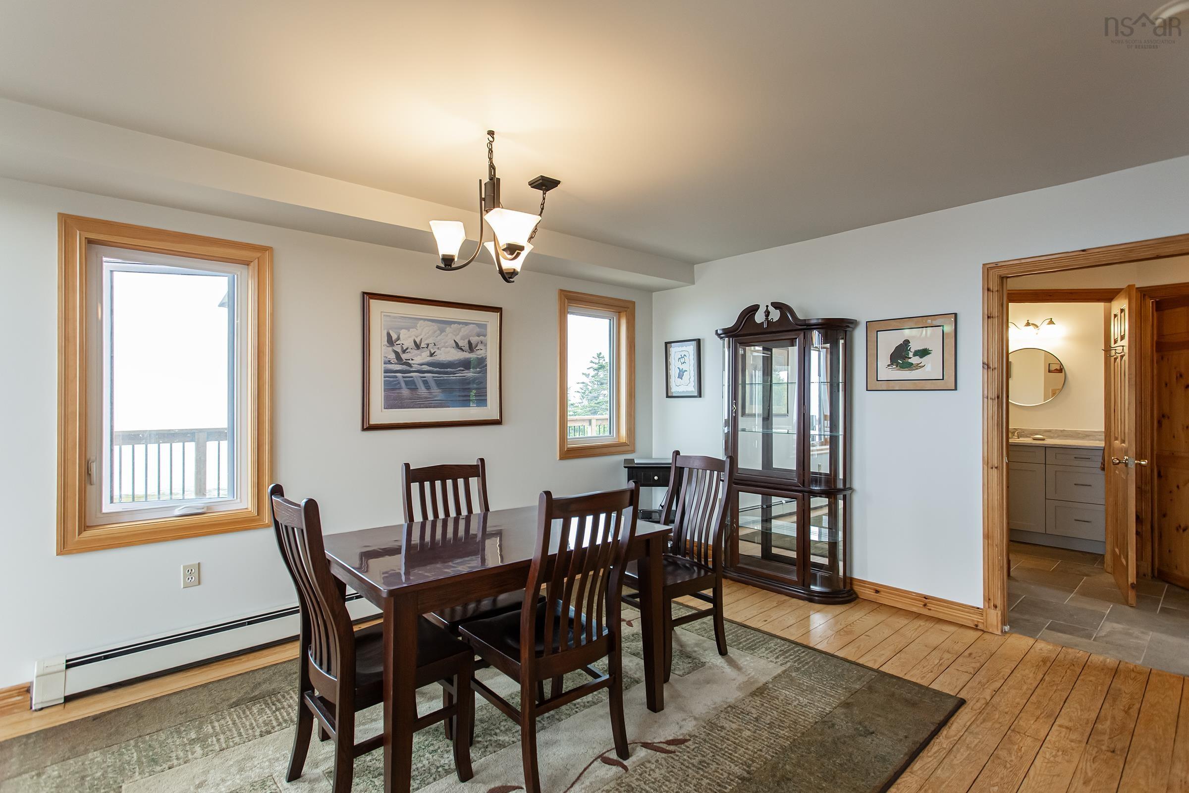 $899,000.00: 6671 Shore Road W, Youngs Cove