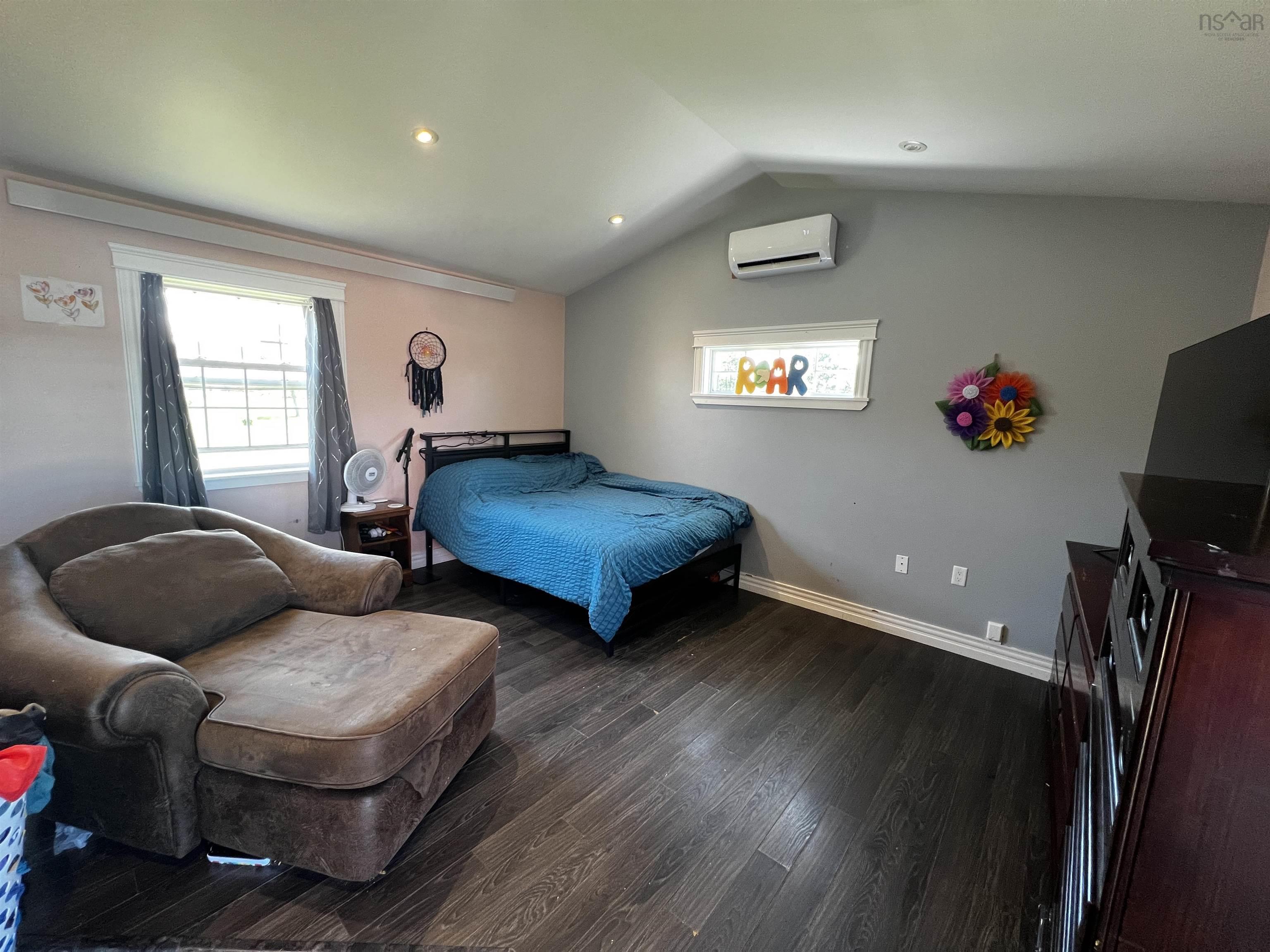 $450,000.00: 23 Deboer Dr Drive, Lawrencetown