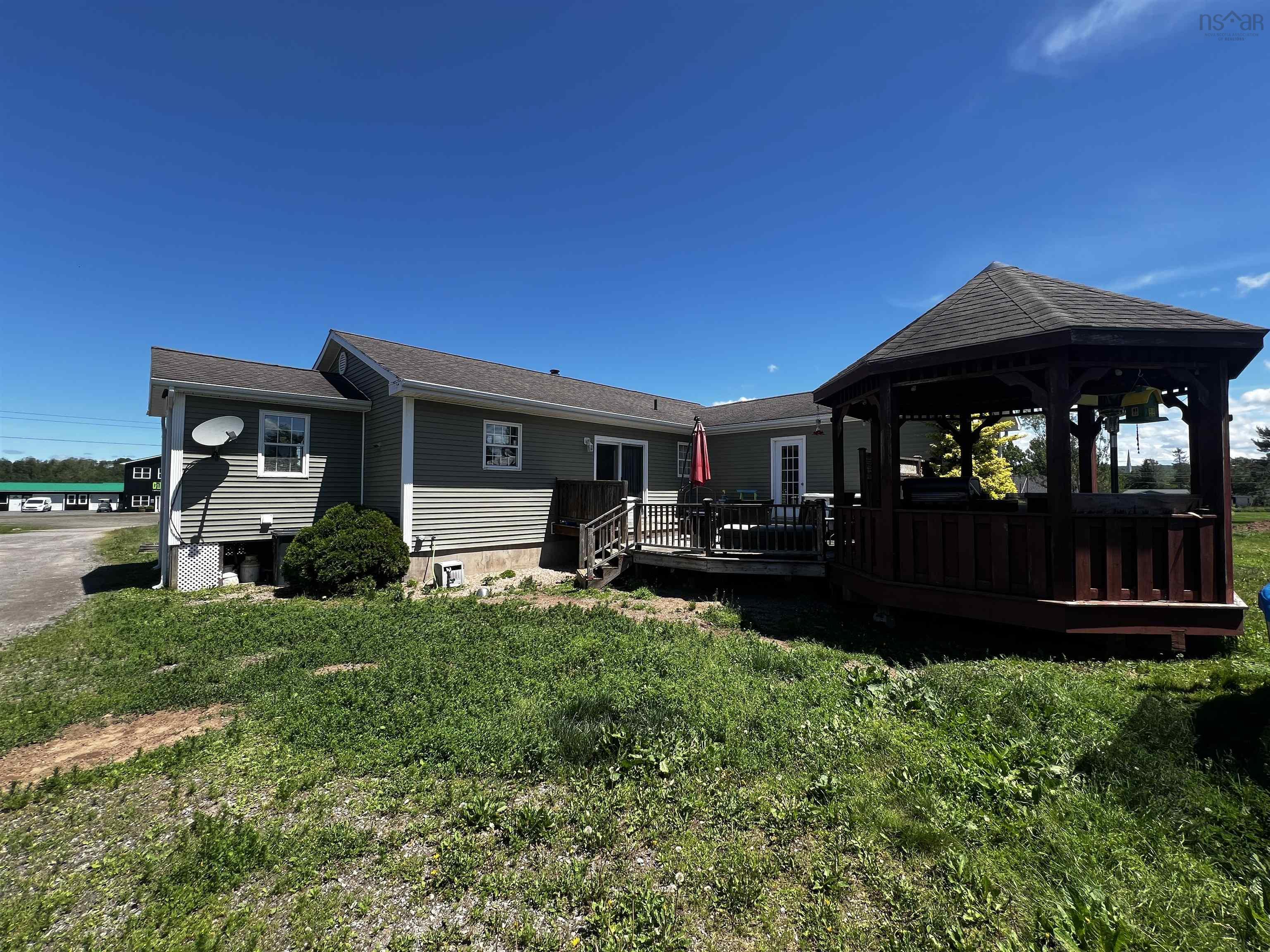 $450,000.00: 23 Deboer Dr Drive, Lawrencetown