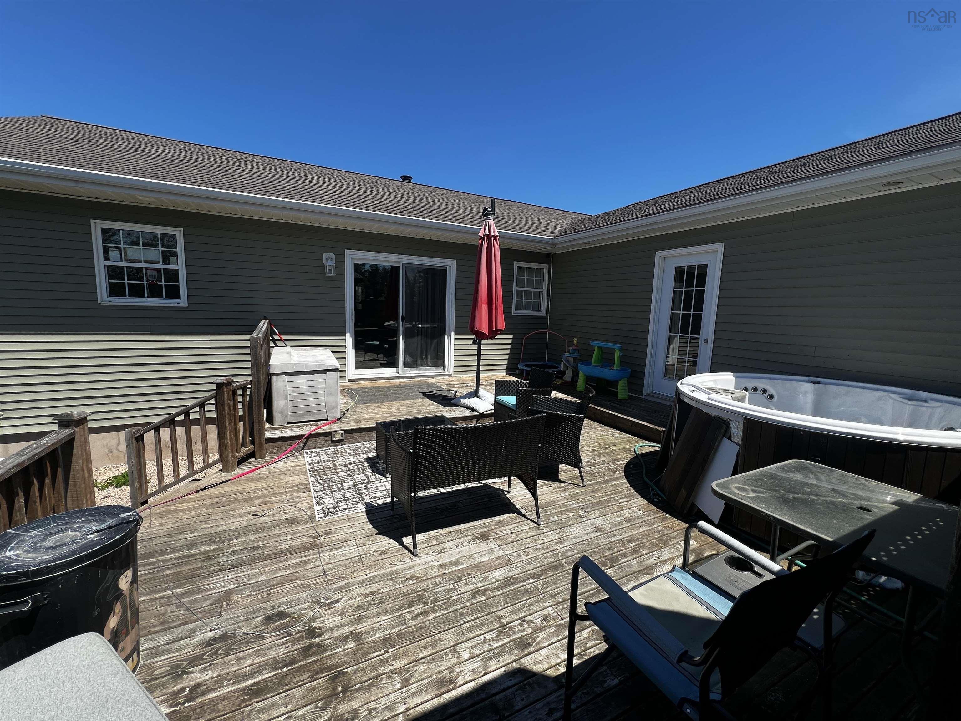 $450,000.00: 23 Deboer Dr Drive, Lawrencetown