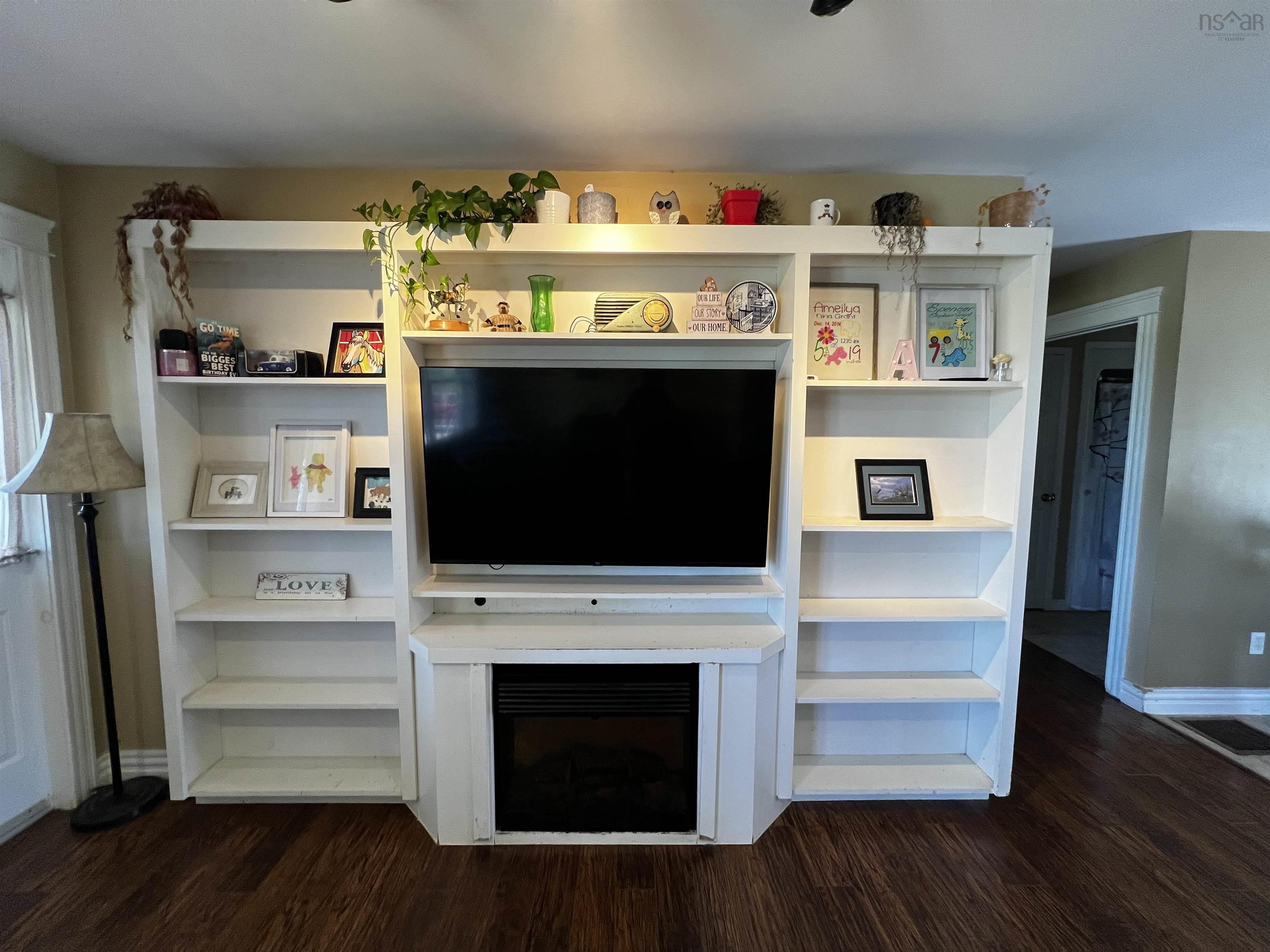 $450,000.00: 23 Deboer Dr Drive, Lawrencetown