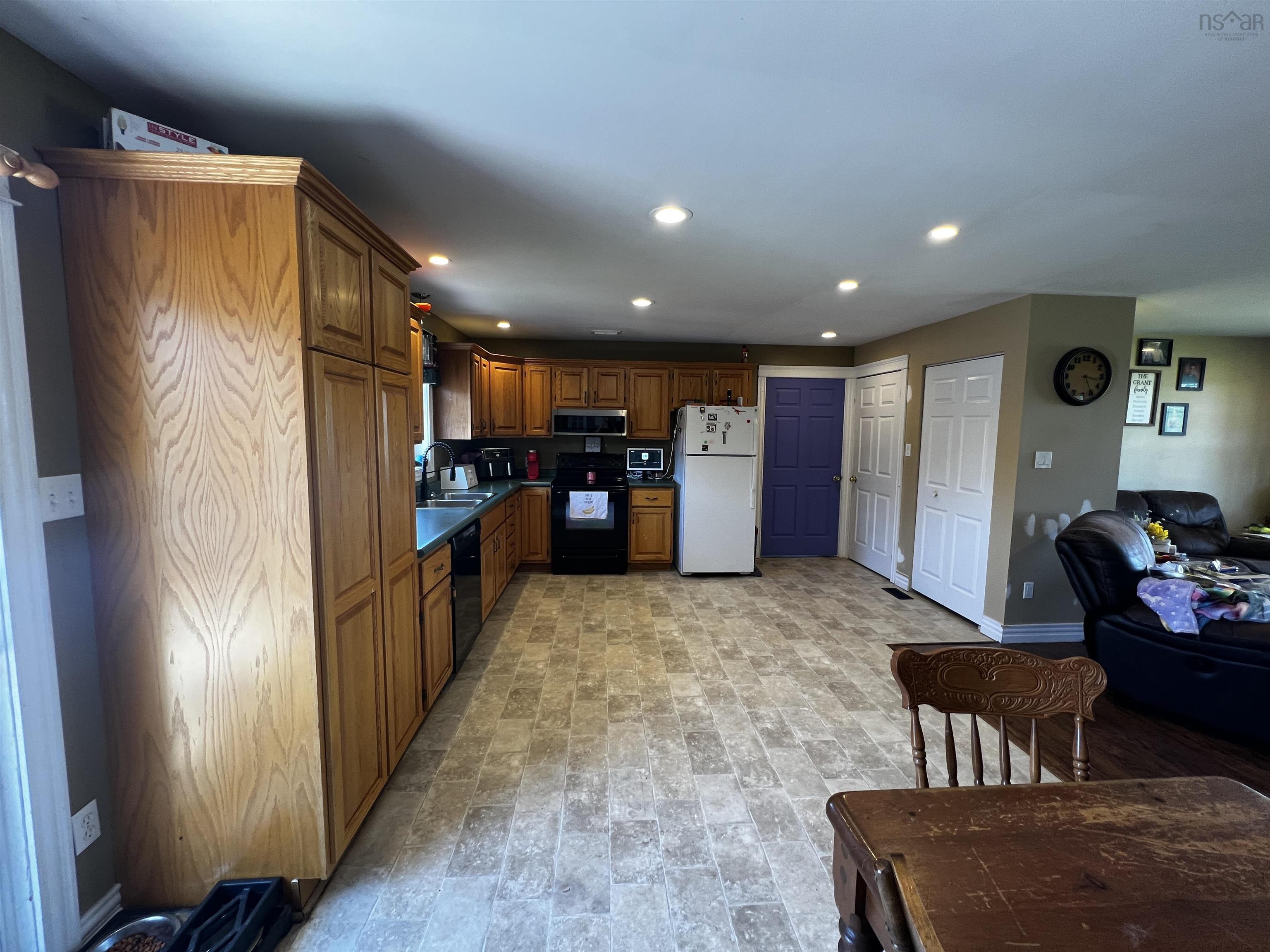 $450,000.00: 23 Deboer Dr Drive, Lawrencetown