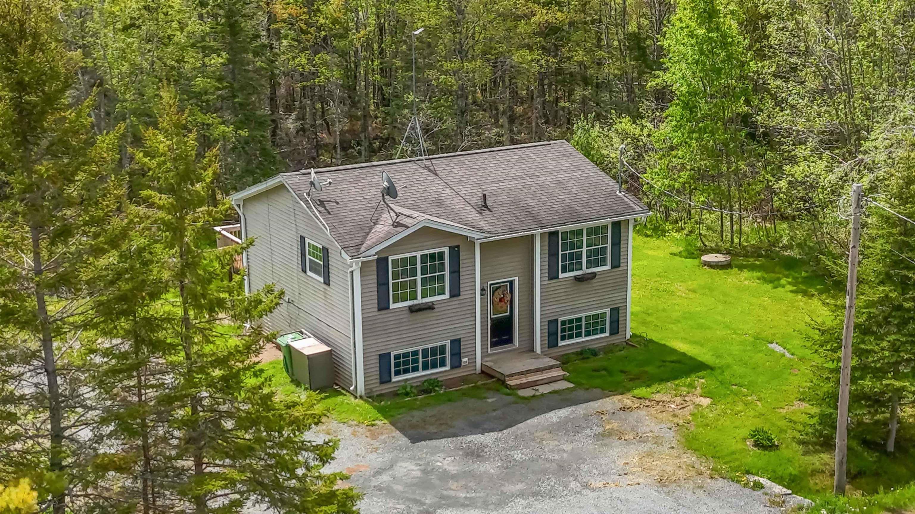 $374,900.00: 6324 Highway 236, Five Mile River
