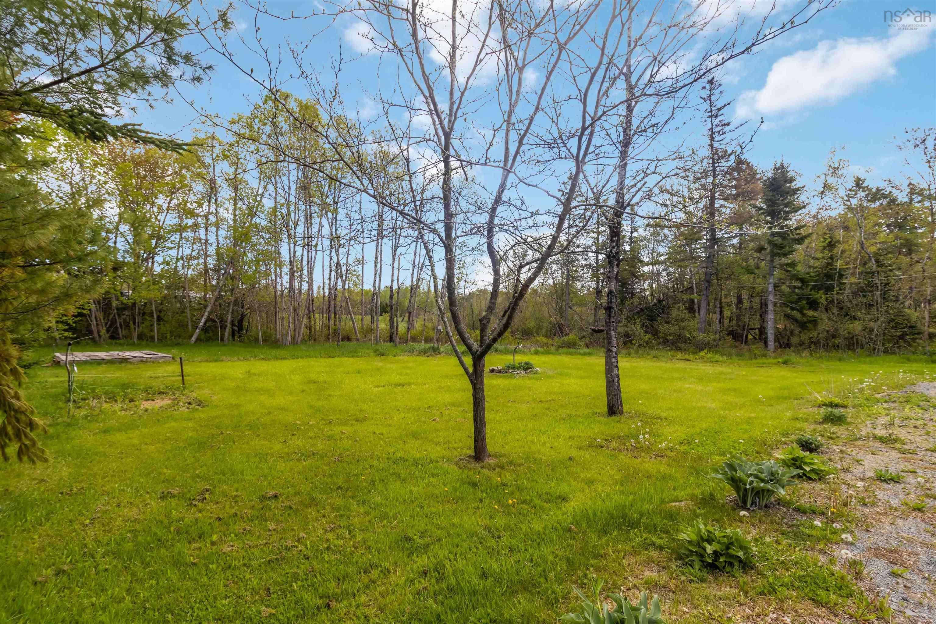 $374,900.00: 6324 Highway 236, Five Mile River