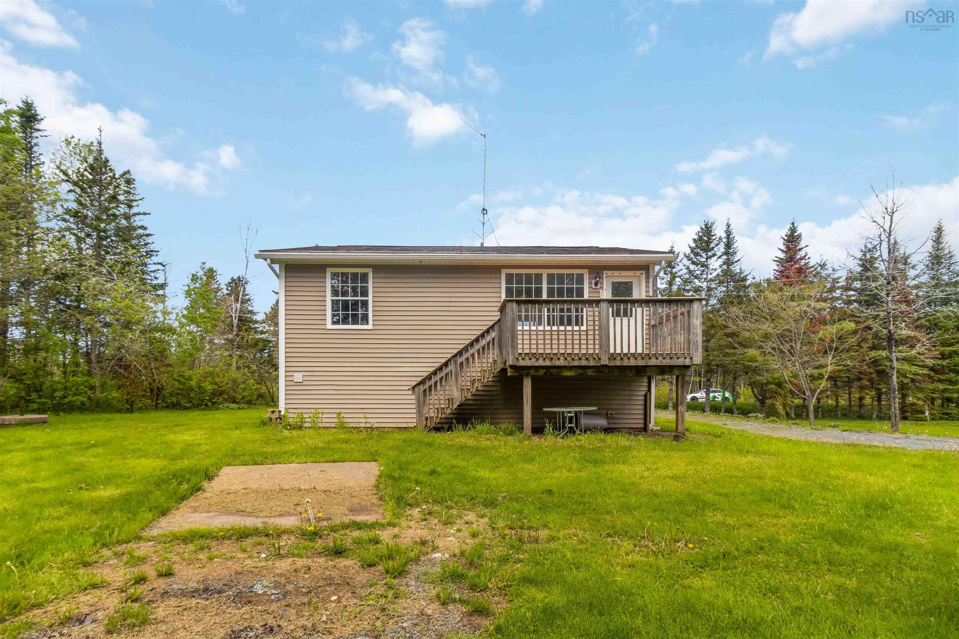 $374,900.00: 6324 Highway 236, Five Mile River