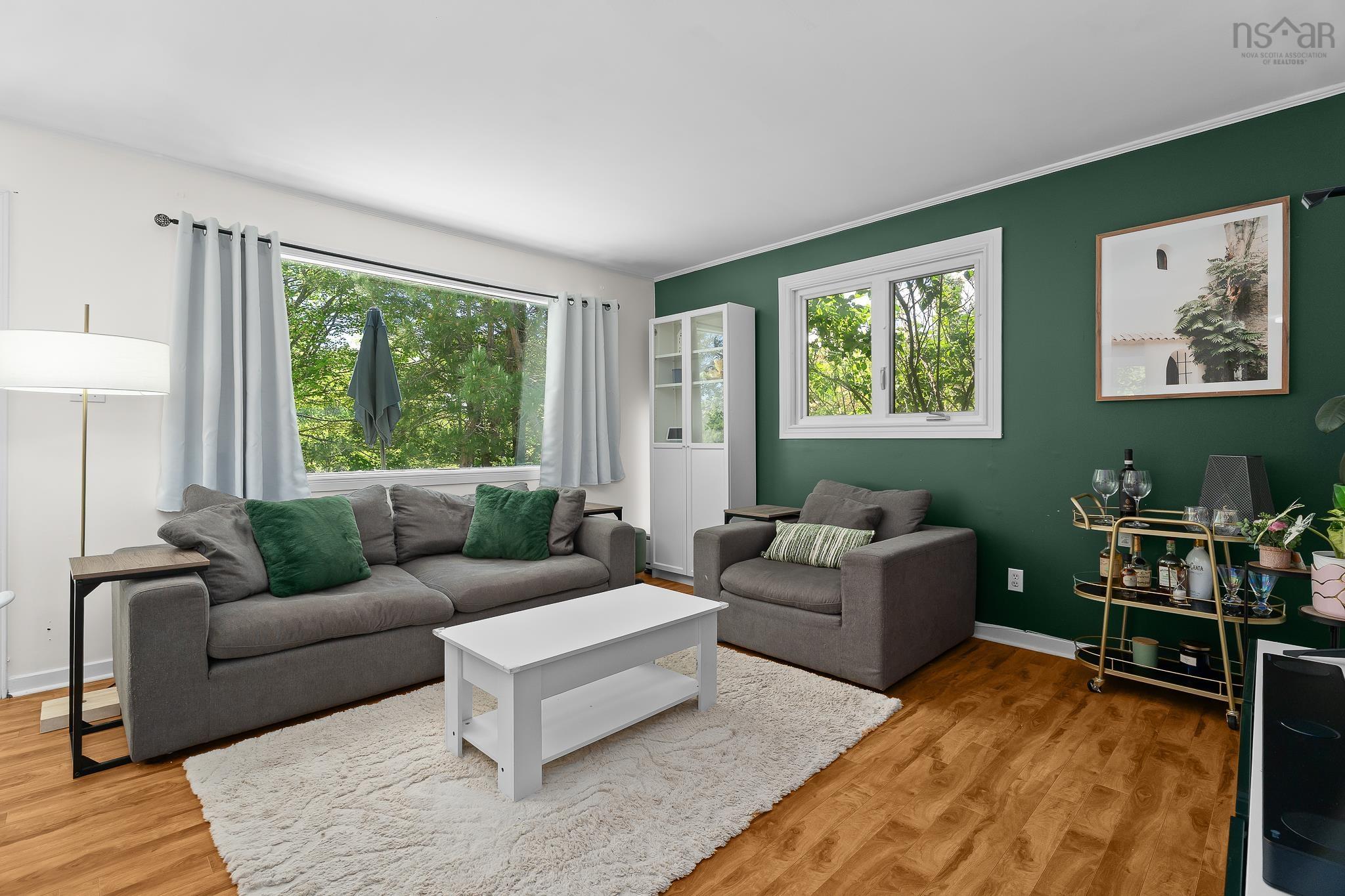 $399,000.00: 5891 215 Highway, Newport