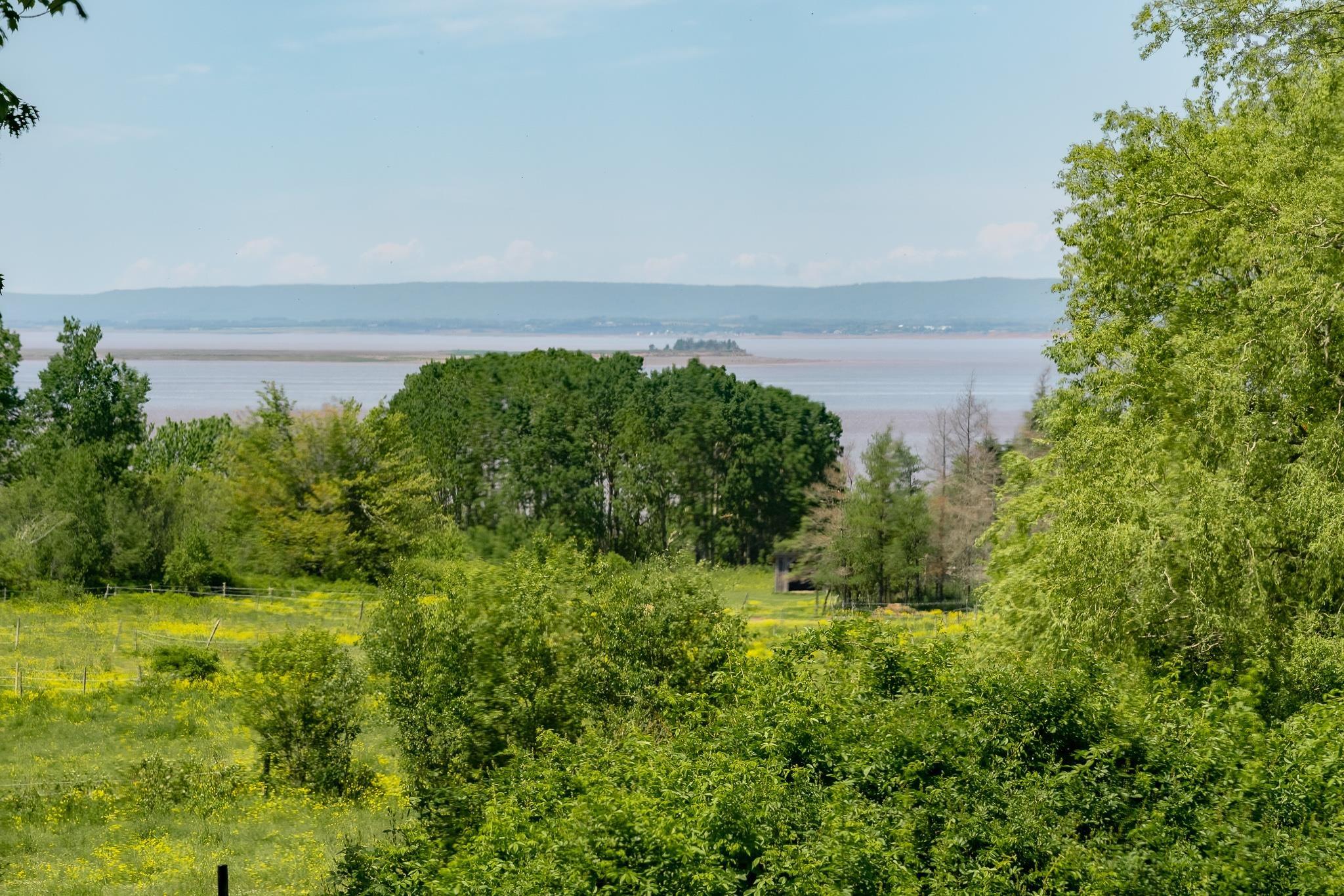 $399,000.00: 5891 215 Highway, Newport