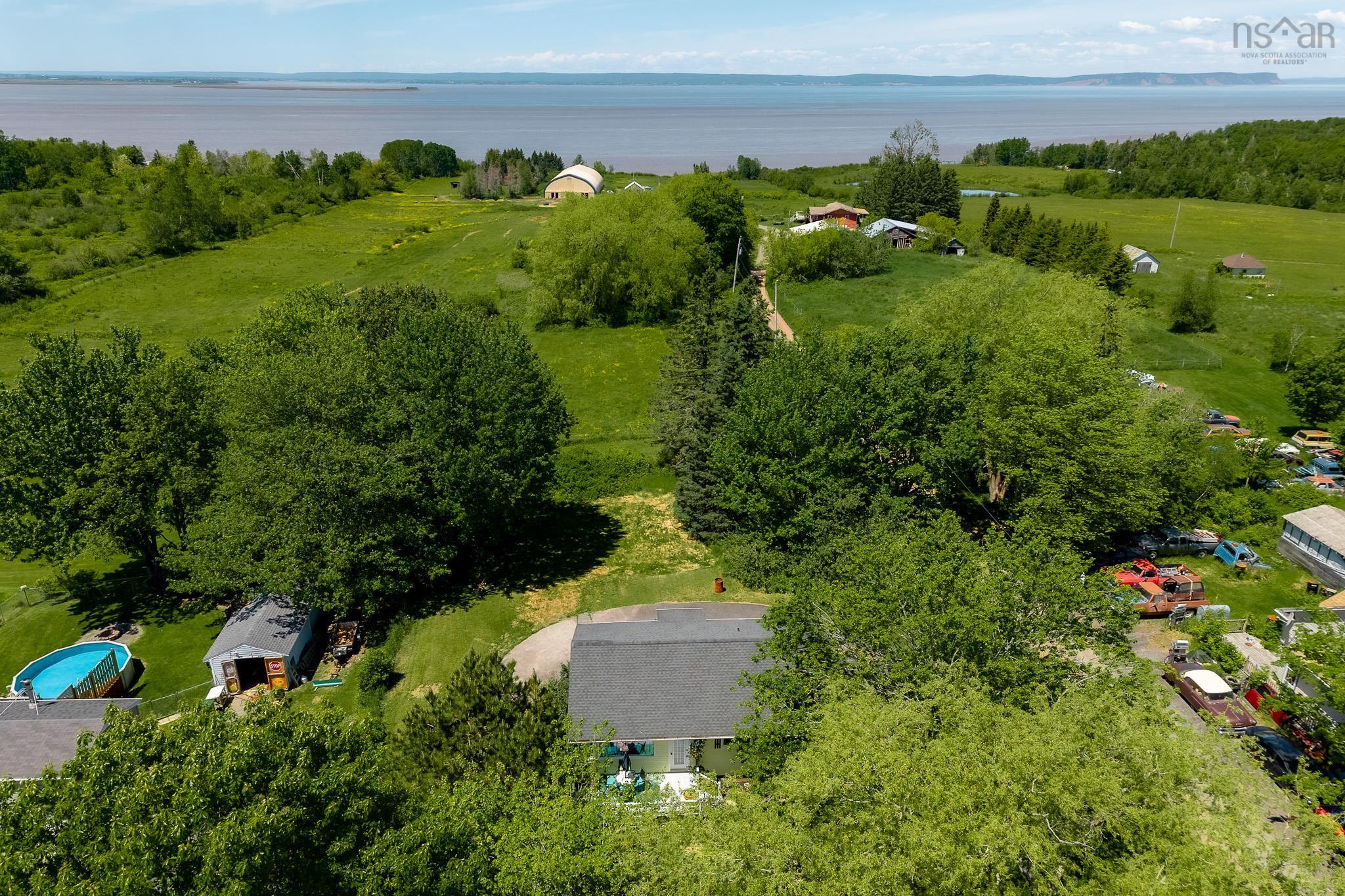 $399,000.00: 5891 215 Highway, Newport