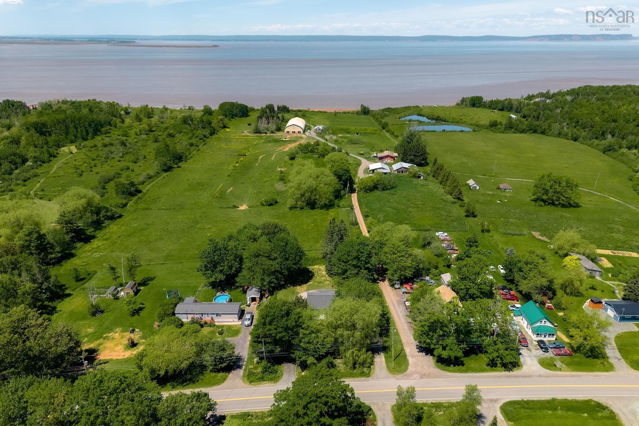 $399,000.00: 5891 215 Highway, Newport