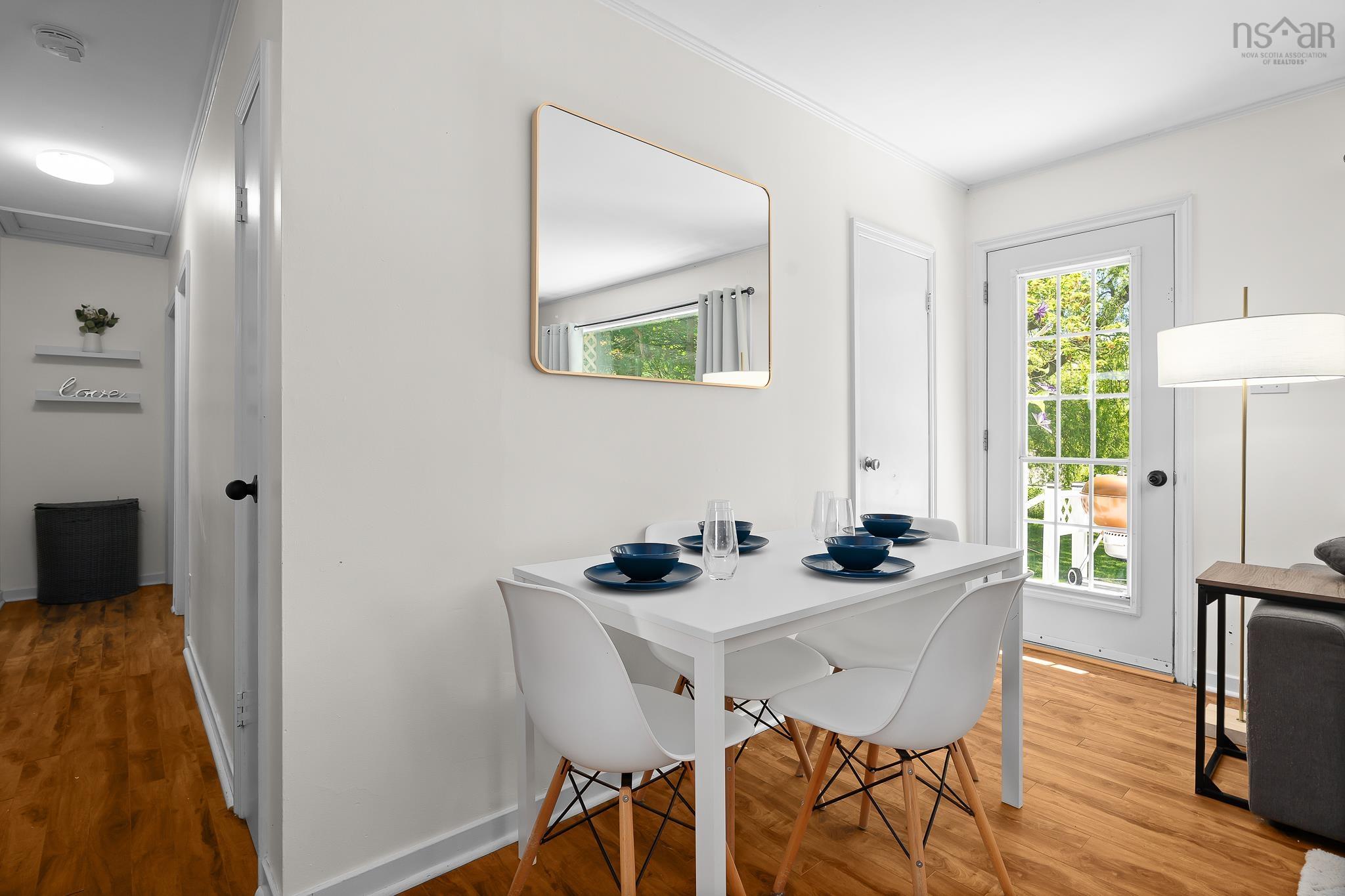 $399,000.00: 5891 215 Highway, Newport