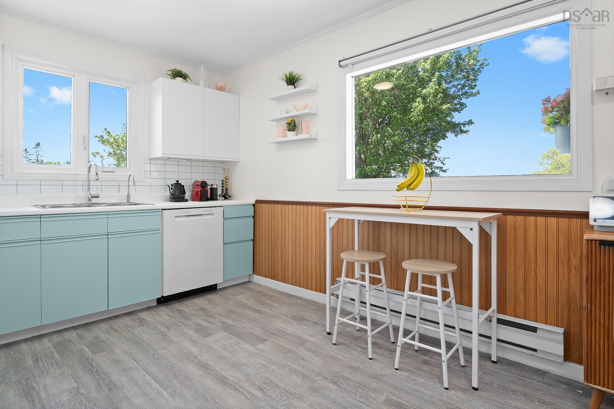 $399,000.00: 5891 215 Highway, Newport