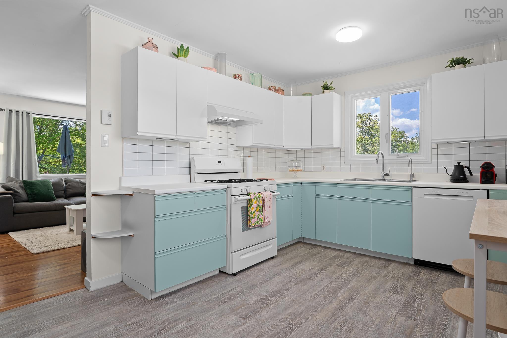 $399,000.00: 5891 215 Highway, Newport