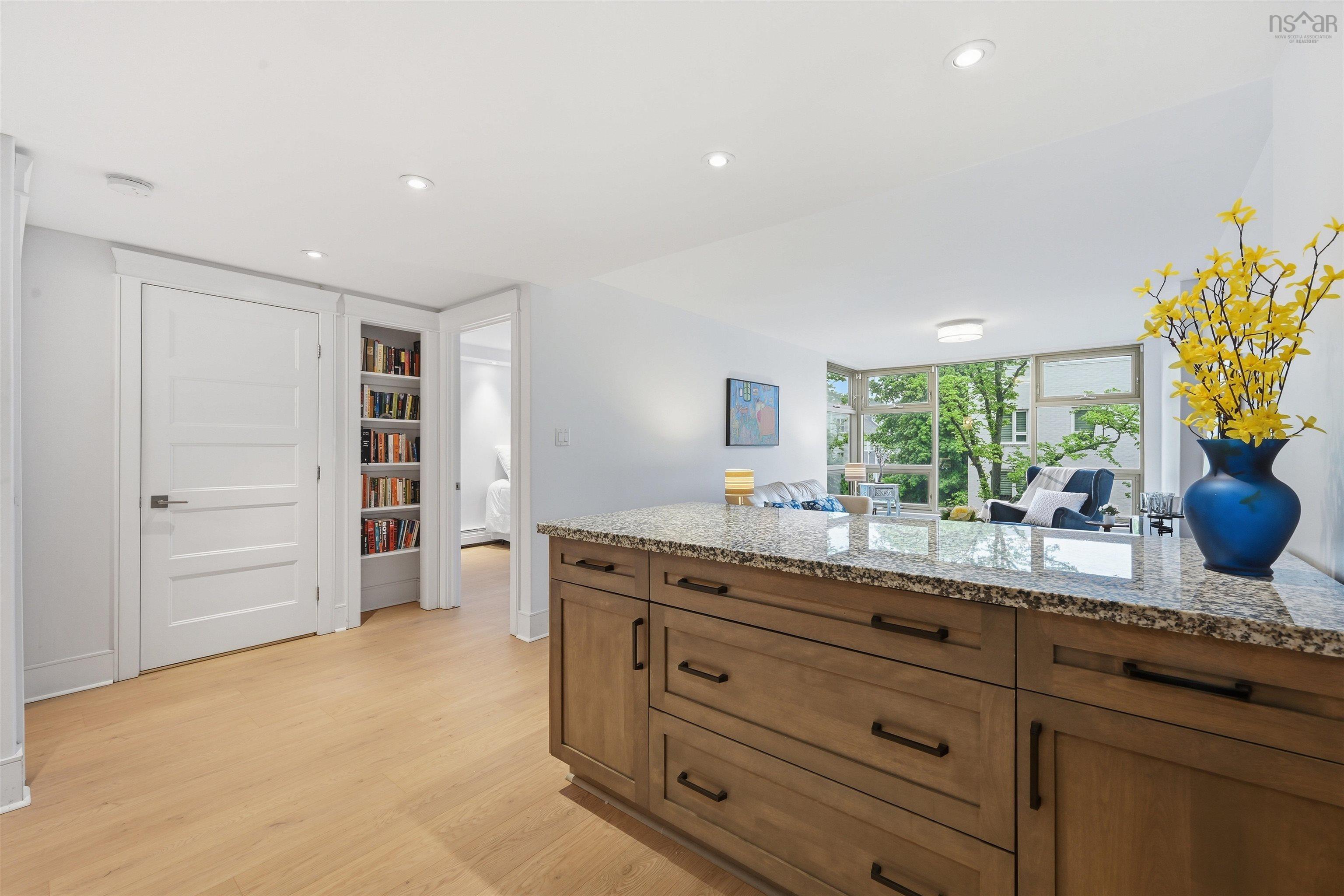 $309,900.00: 402 6369 Coburg Road, Halifax