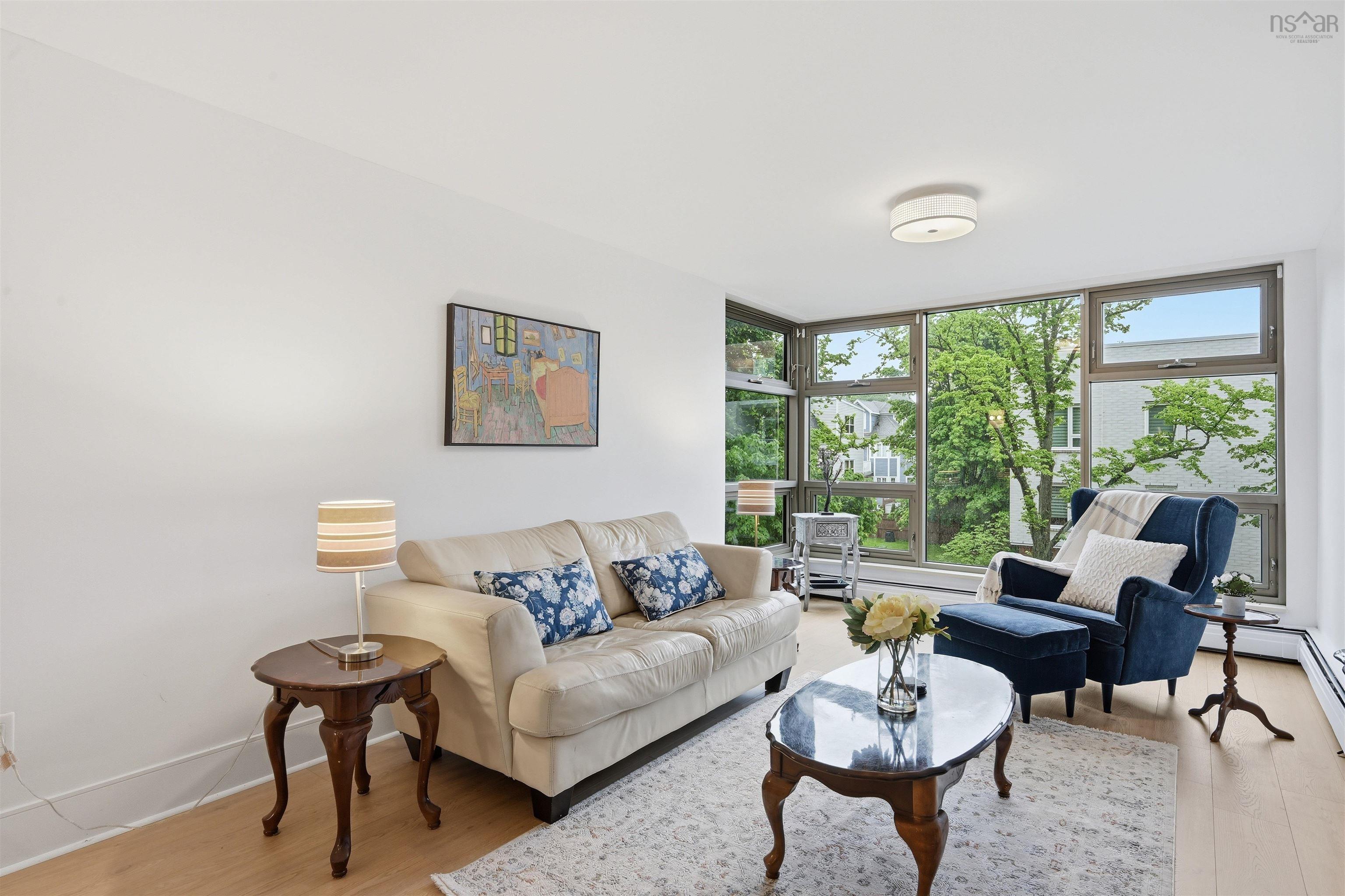 $309,900.00: 402 6369 Coburg Road, Halifax