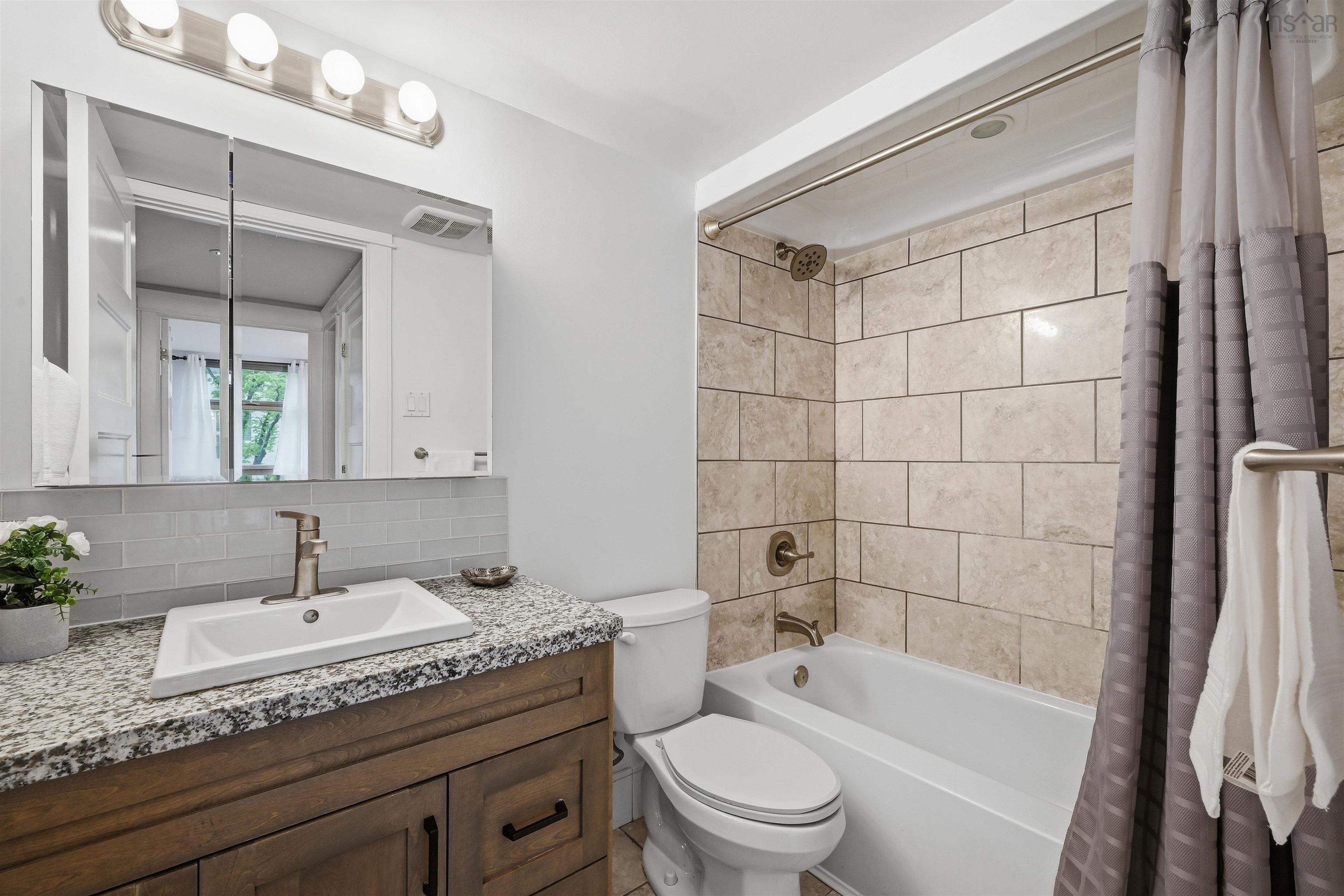 $309,900.00: 402 6369 Coburg Road, Halifax