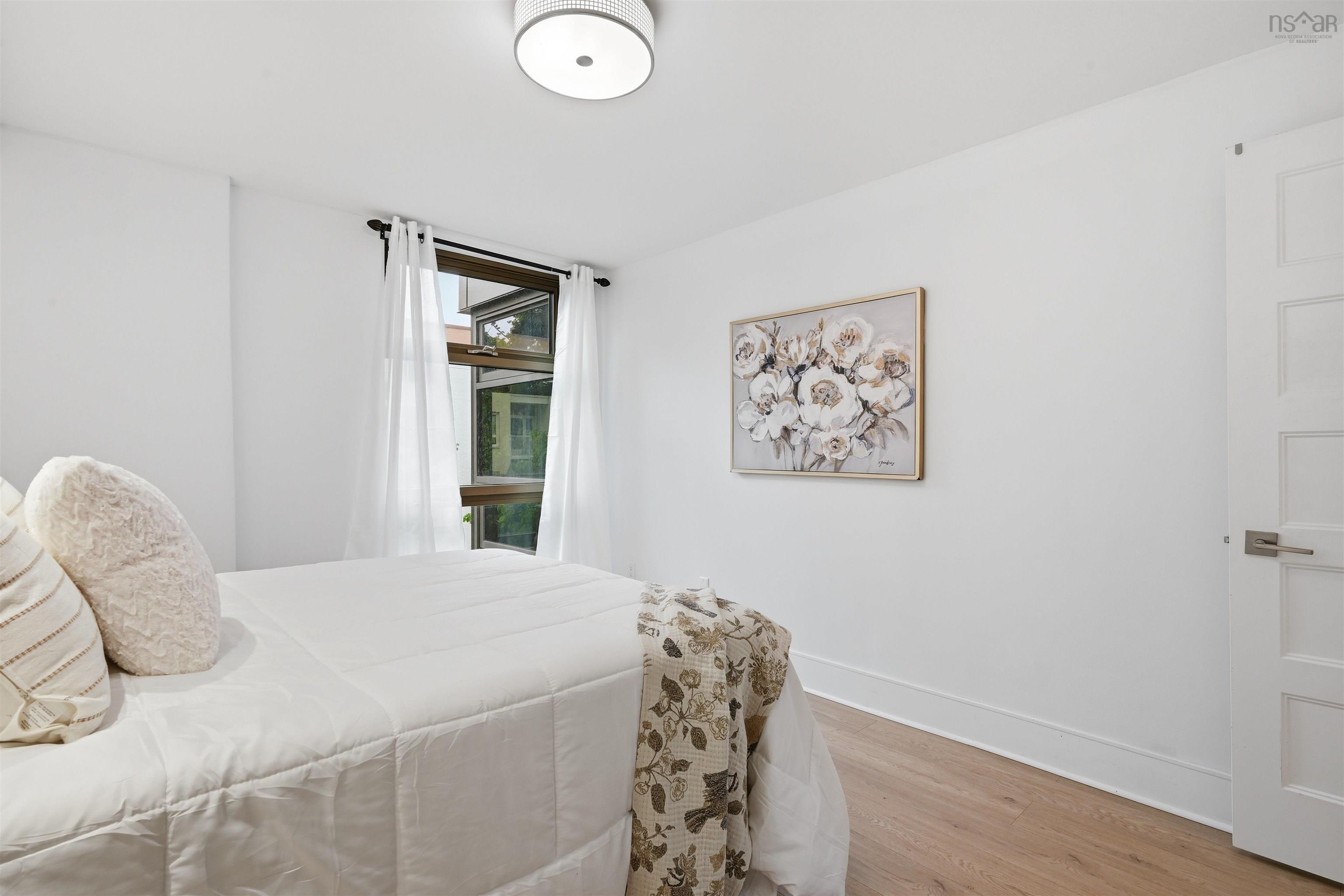 $309,900.00: 402 6369 Coburg Road, Halifax