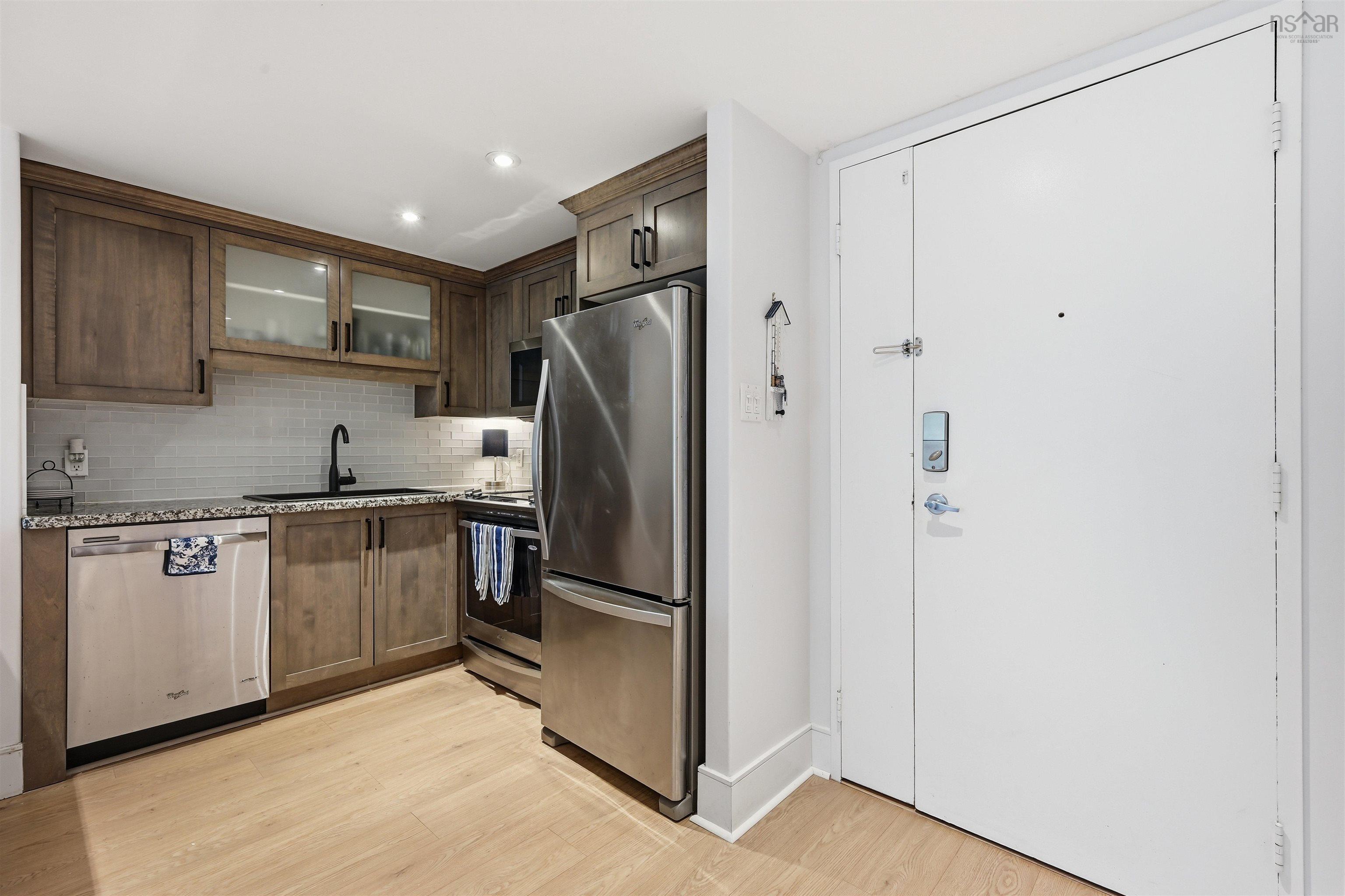 $309,900.00: 402 6369 Coburg Road, Halifax