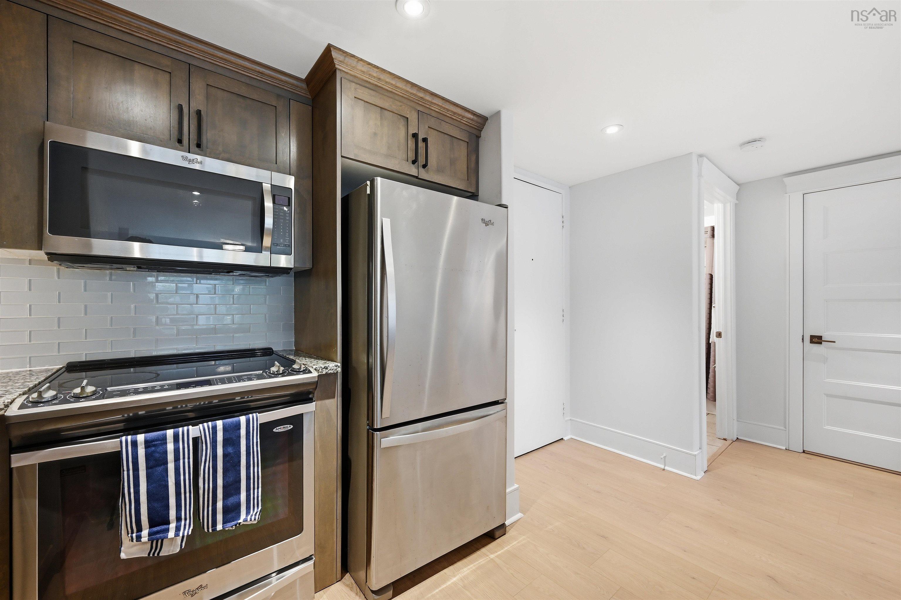 $309,900.00: 402 6369 Coburg Road, Halifax