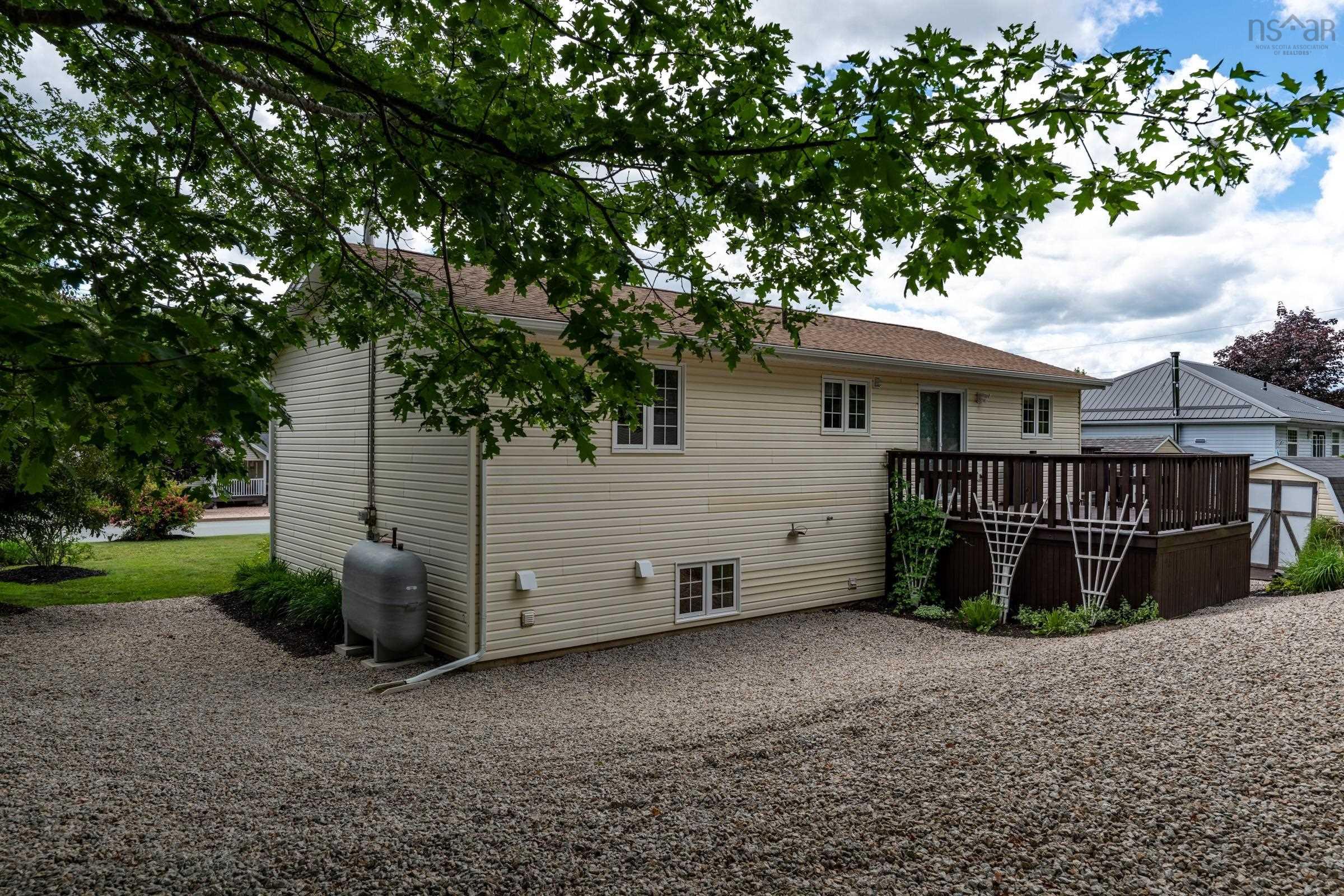 $589,000.00: 165 Mayfair Drive, Bridgewater
