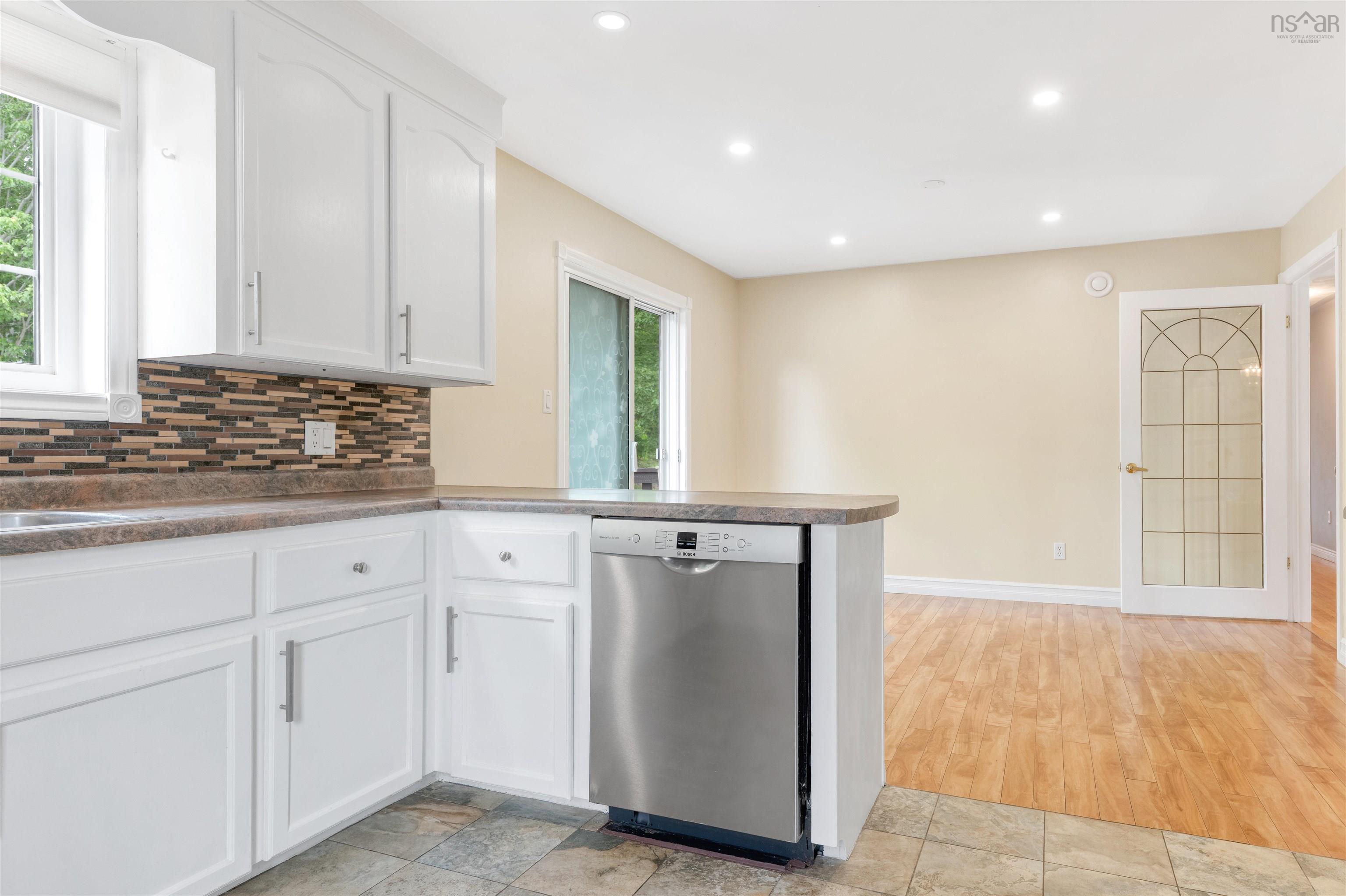 $589,000.00: 165 Mayfair Drive, Bridgewater