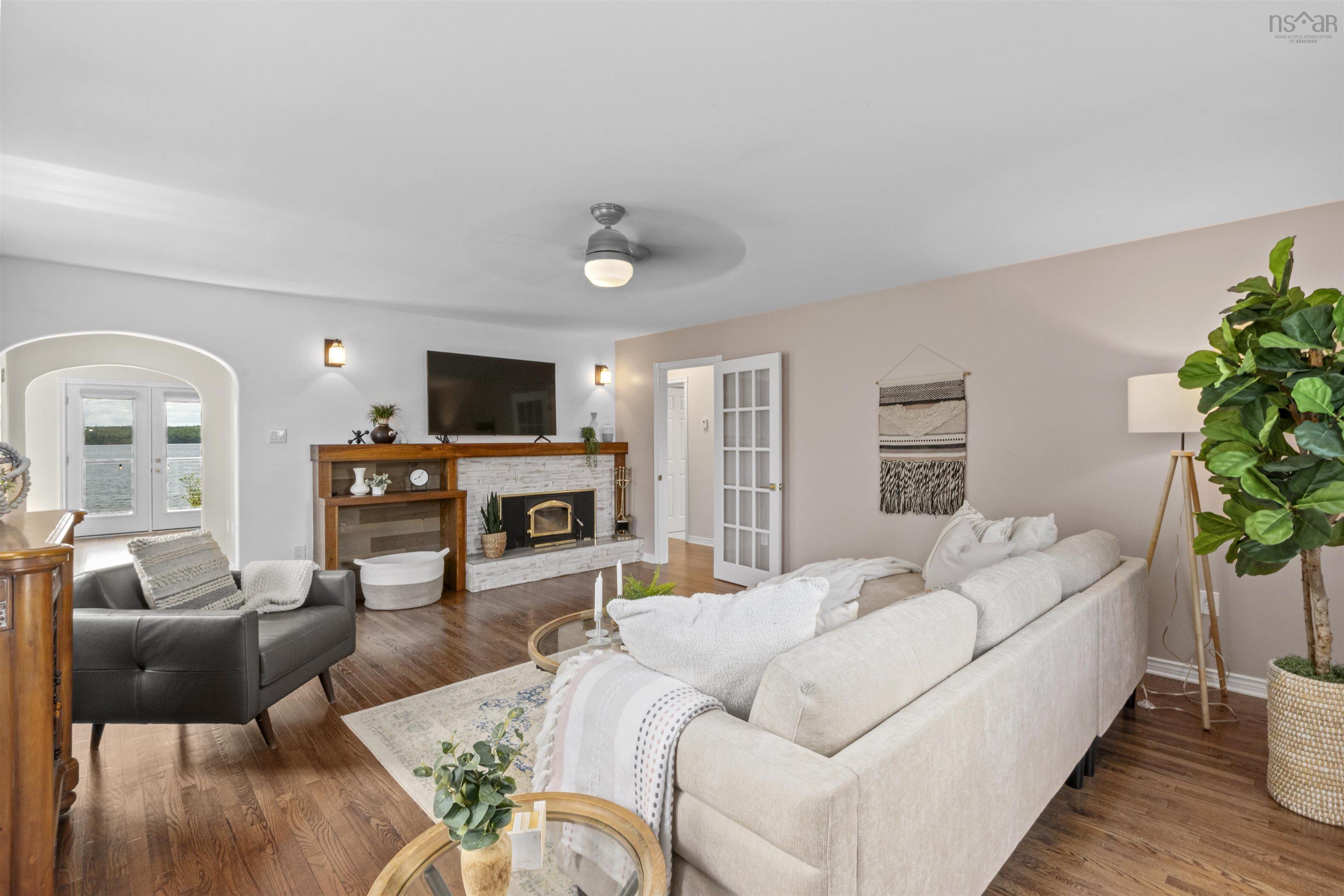 $975,000.00: 63 Viewpoint Lane, Williamswood