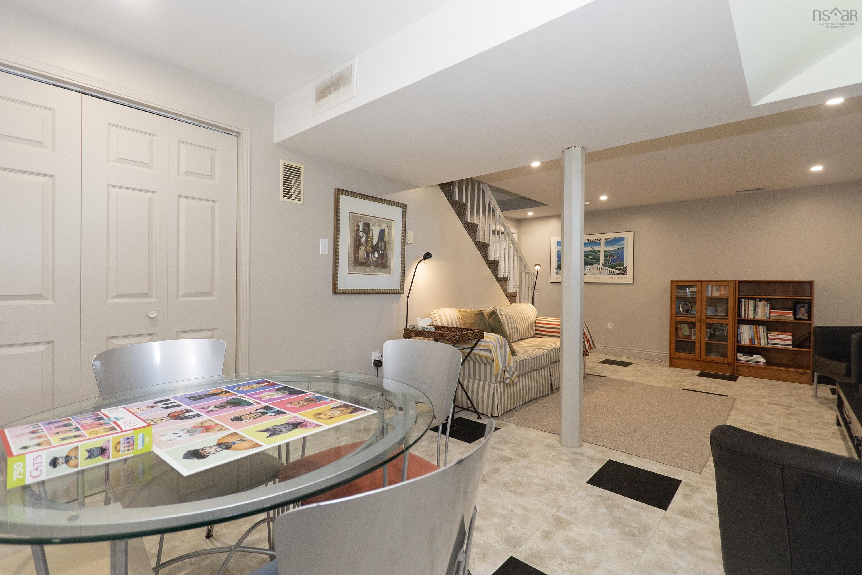 $679,999.00: 131 Fox Ranch Road, East Amherst