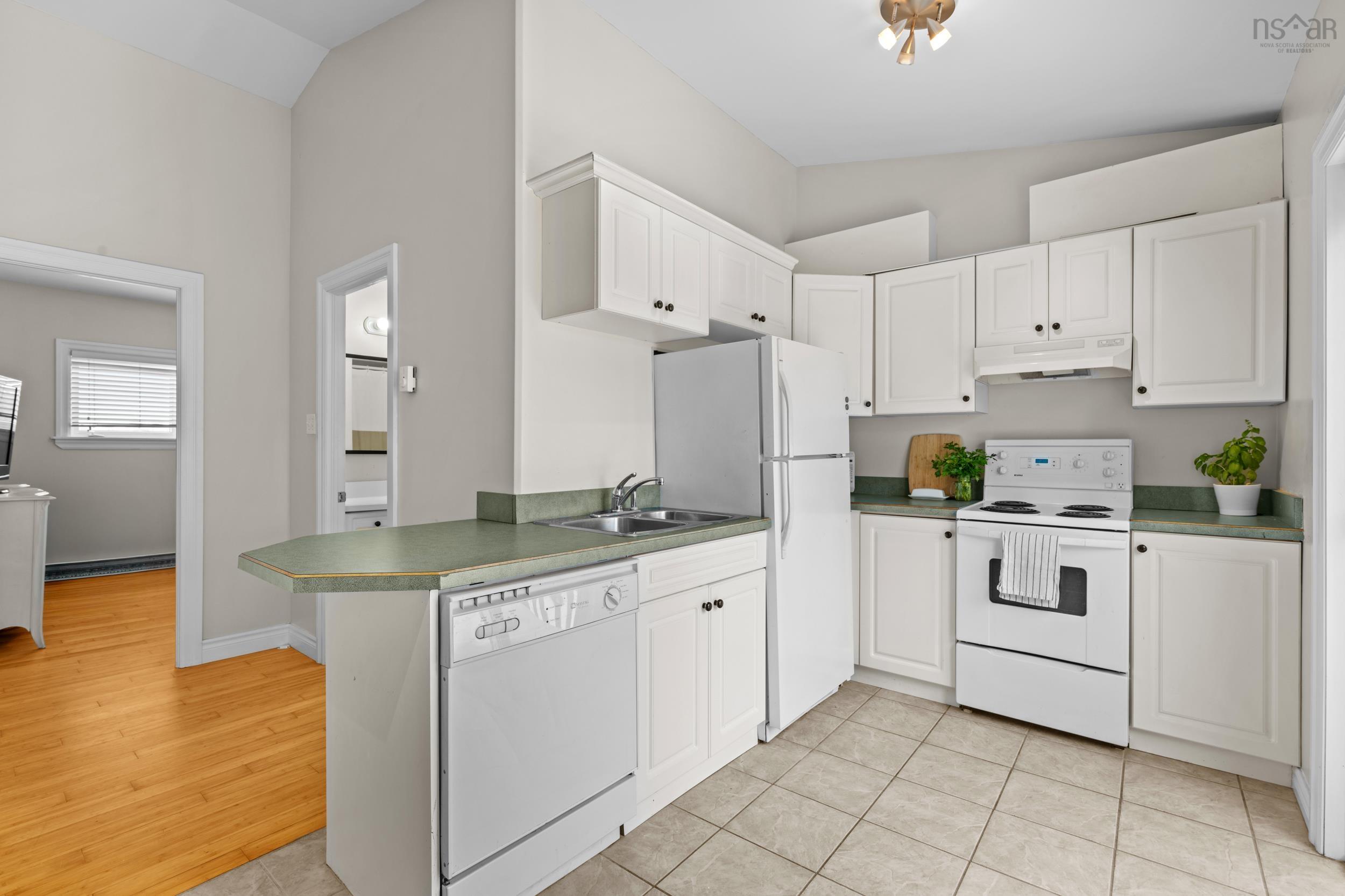 $677,770.00: 121 School Avenue, Halifax
